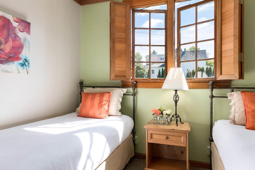 The La Conner Inn