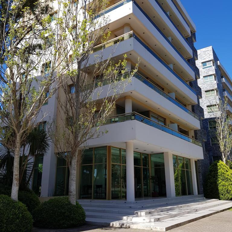 Building Albar