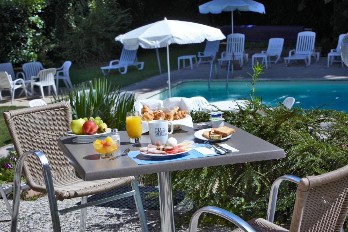 outdoor BBQ area