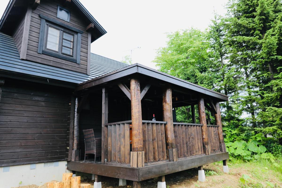 Hirafu Powder Cottage view 3