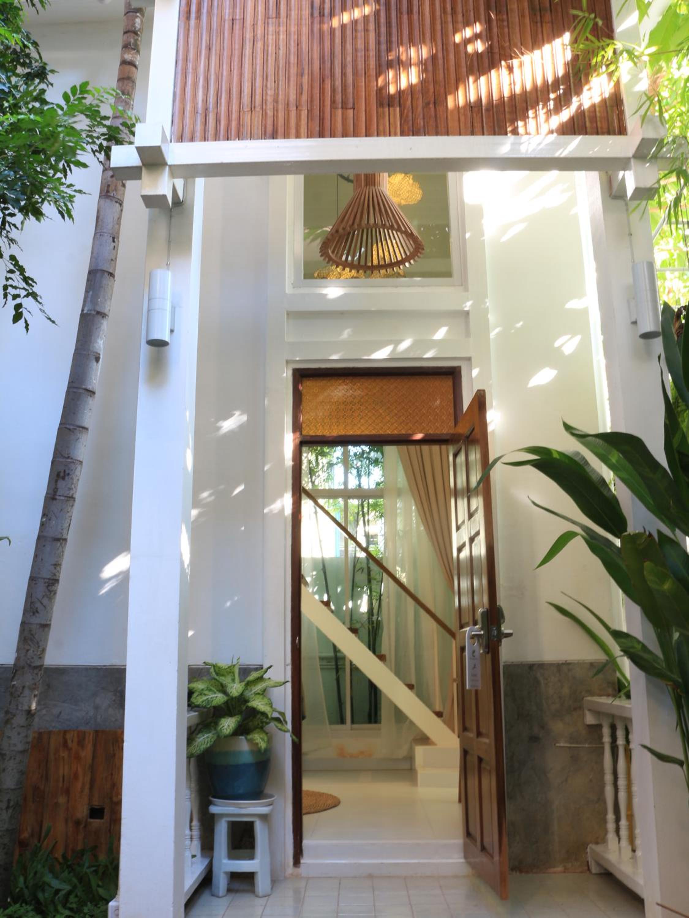 Changmoi House (Little Village)