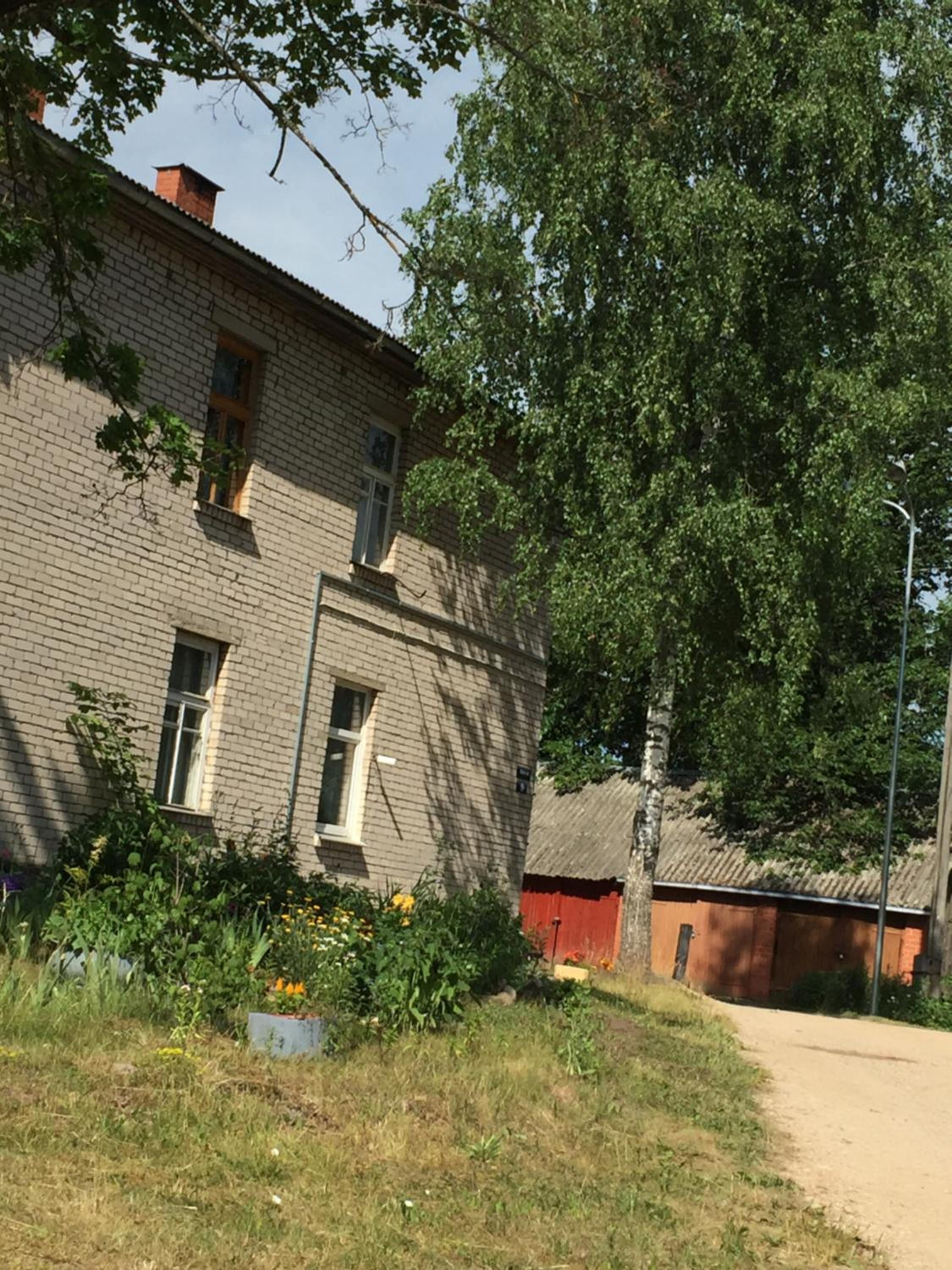 Photo 9