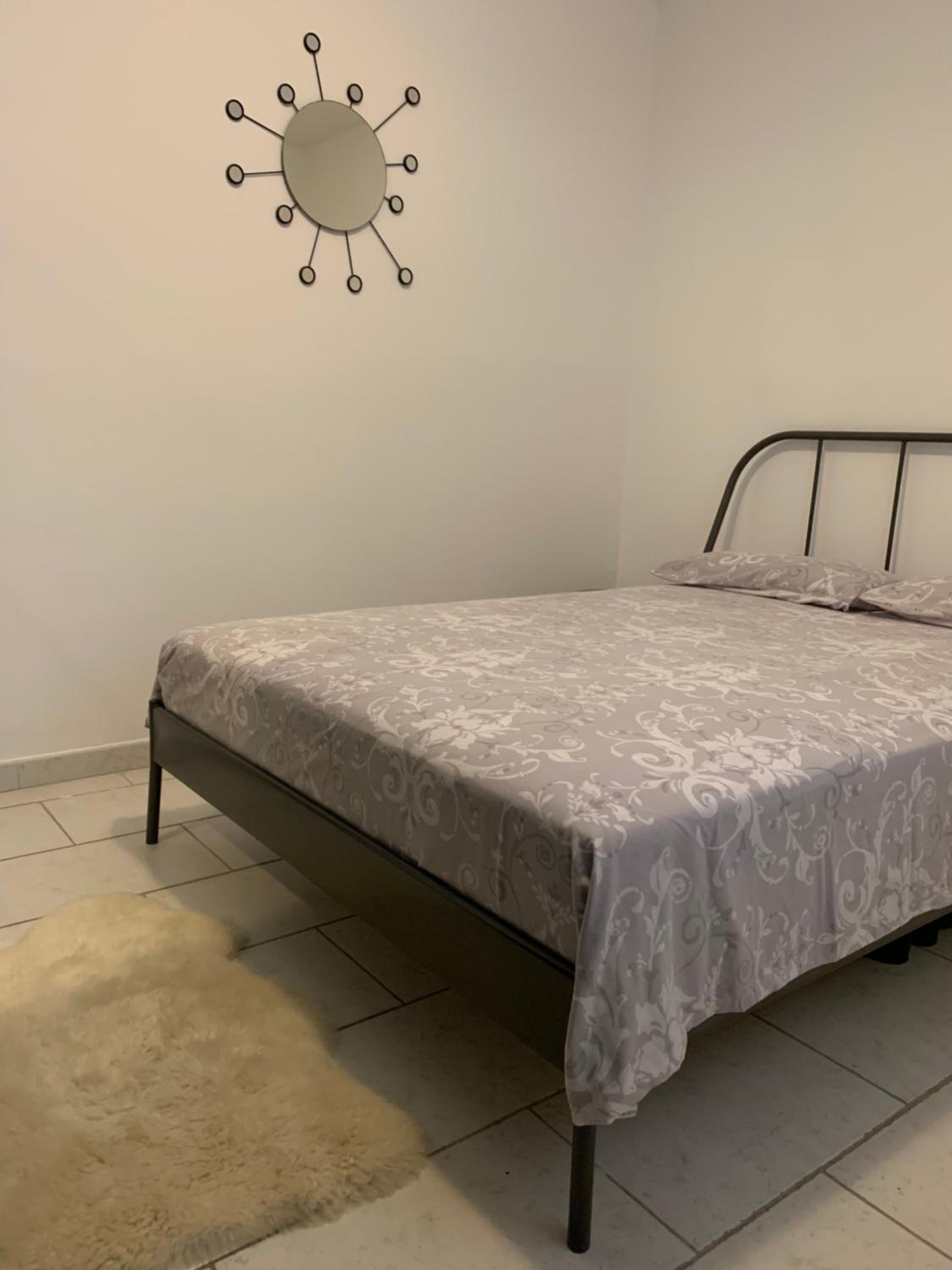 Spacious seaview Sliema Apt, steps from Valletta Ferry
