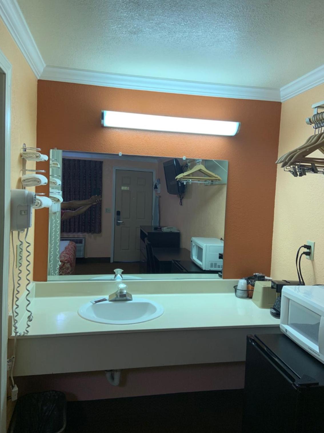 Budget Motel