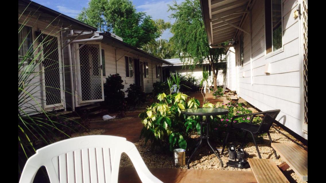 Photo 8