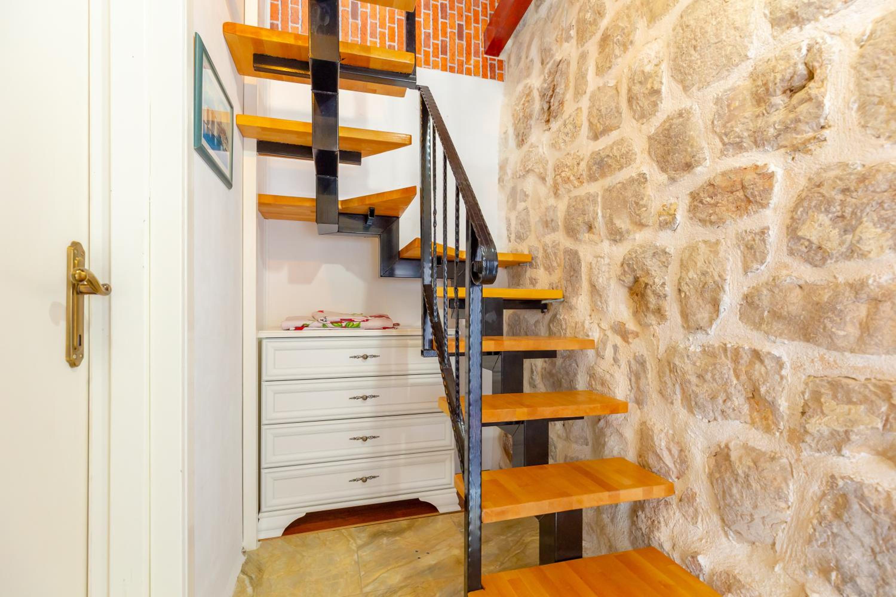 Juliette's Palace Studios