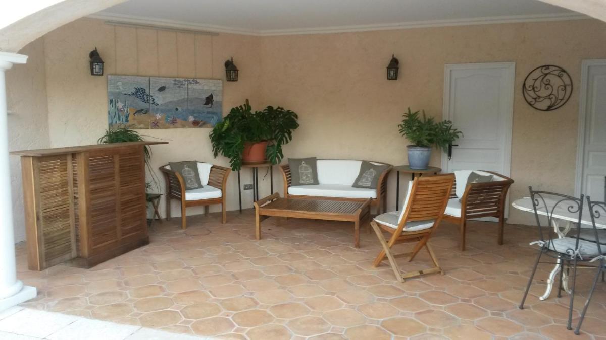 Photo 6