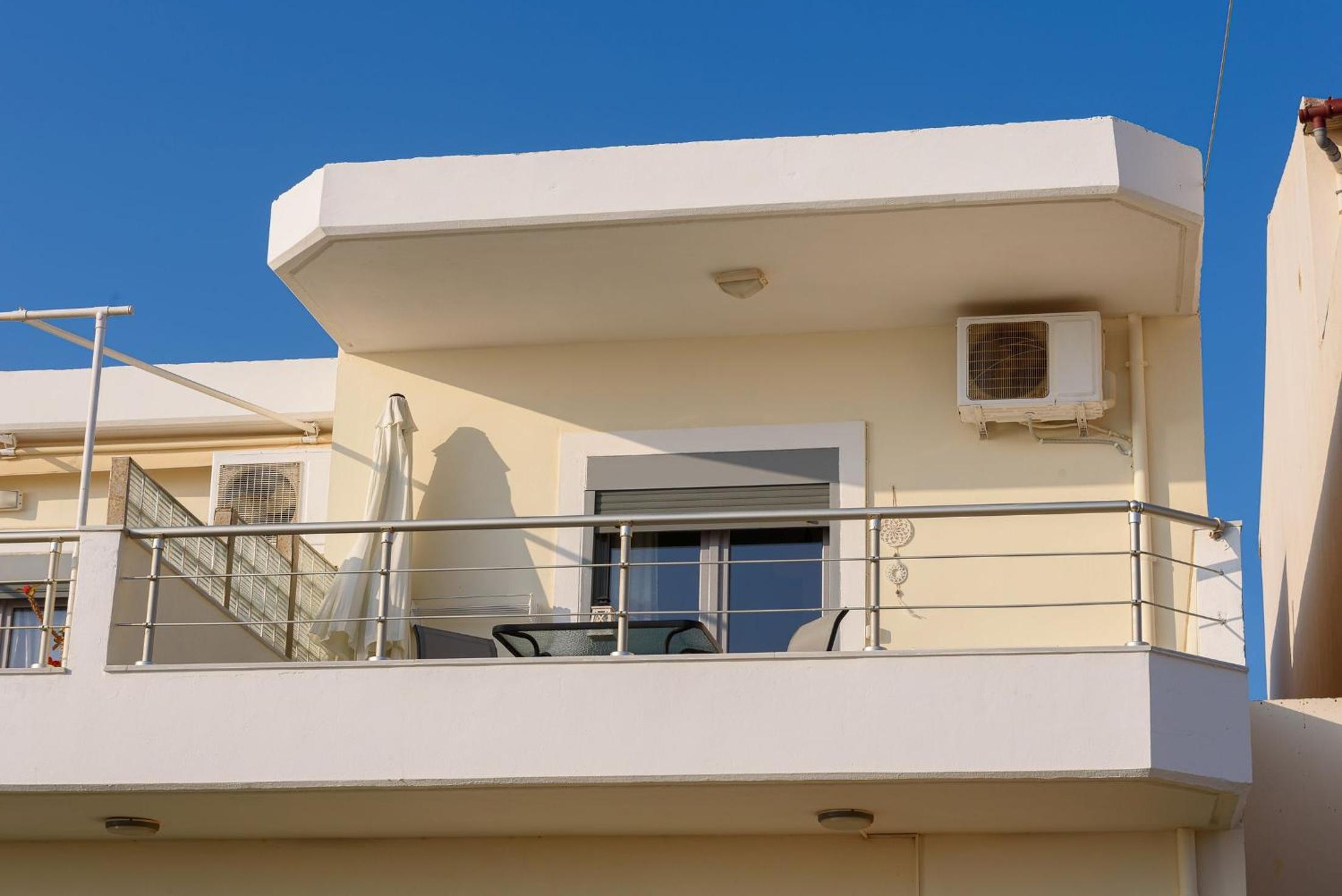 Coral Sea Studio view 4