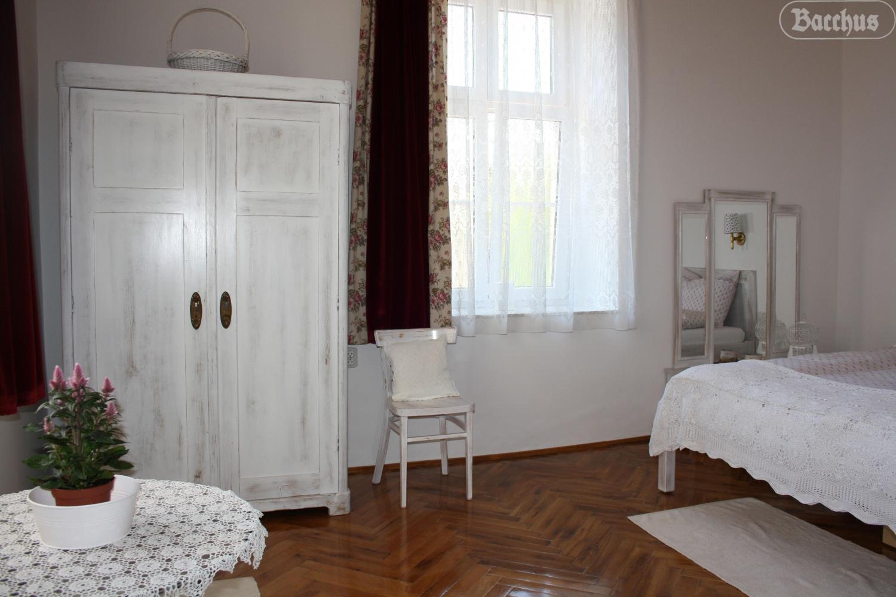 Photo 42