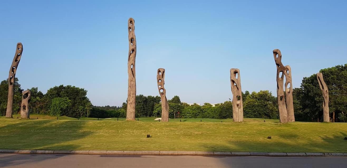 Photo 100