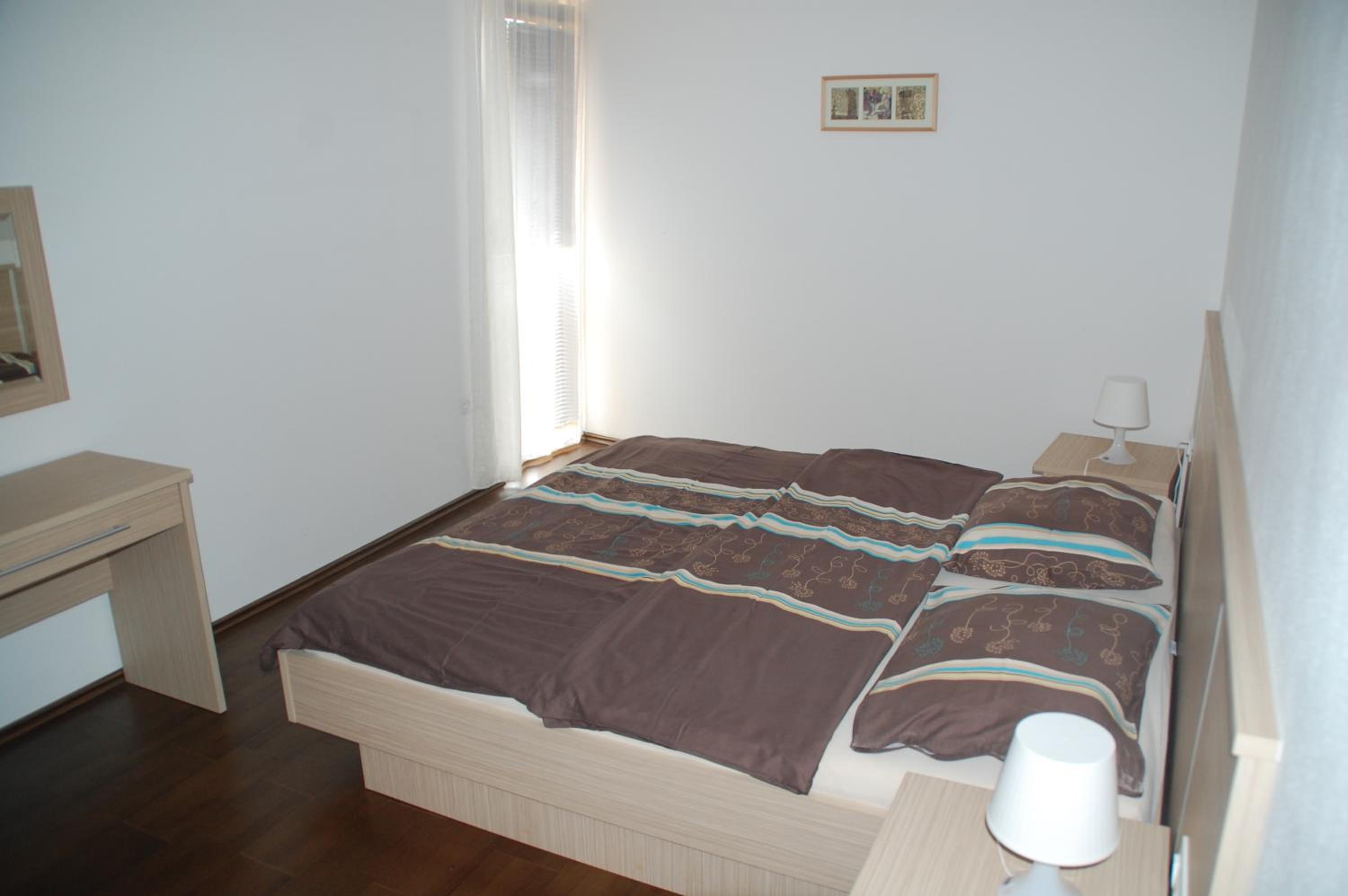 Photo 53