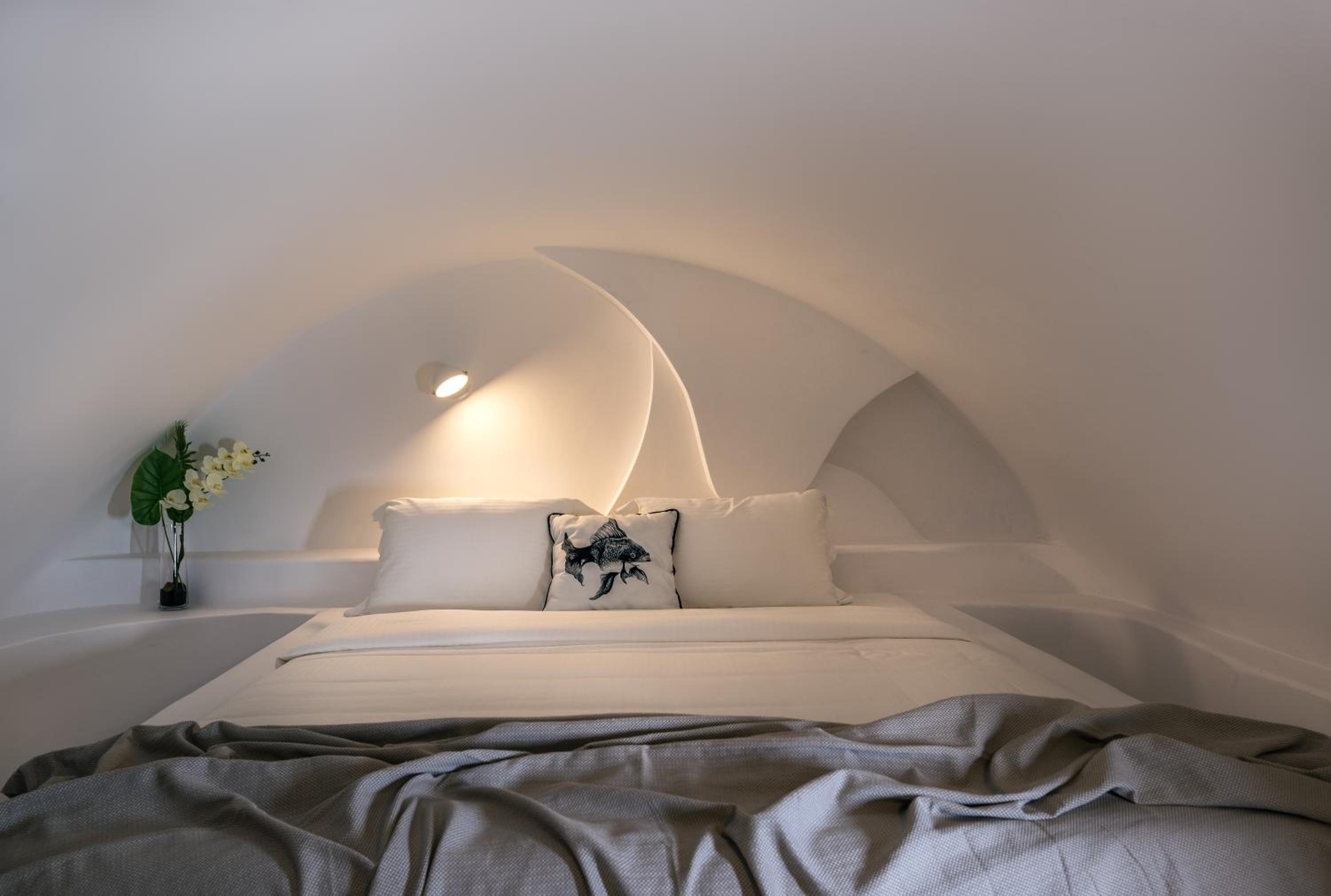 Nefeles Luxury Suites photo 5