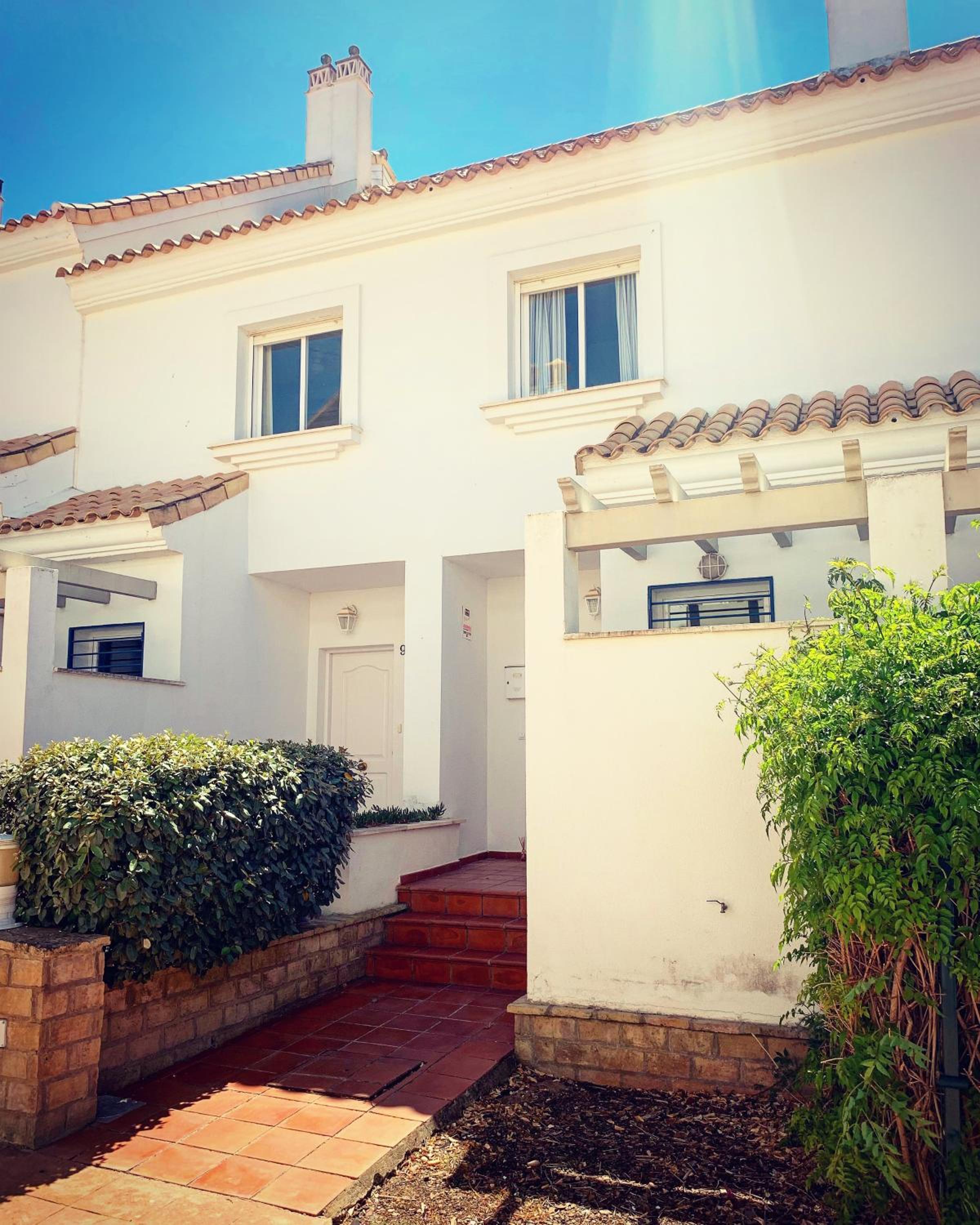 Fantastic 3-Bedroom Holiday Home including Tennis and Pool Near Golf Course view 5