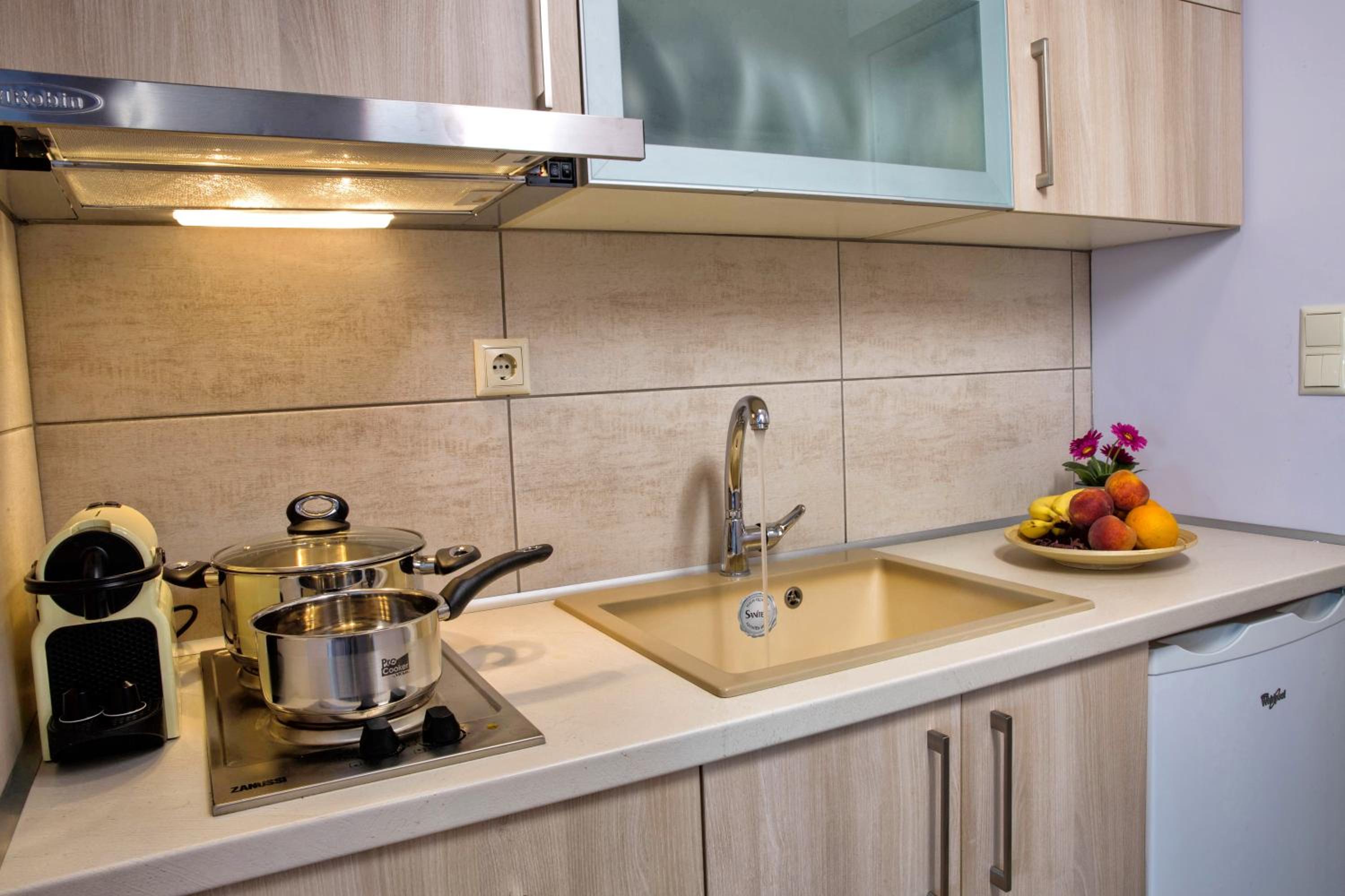 Isalos Suites