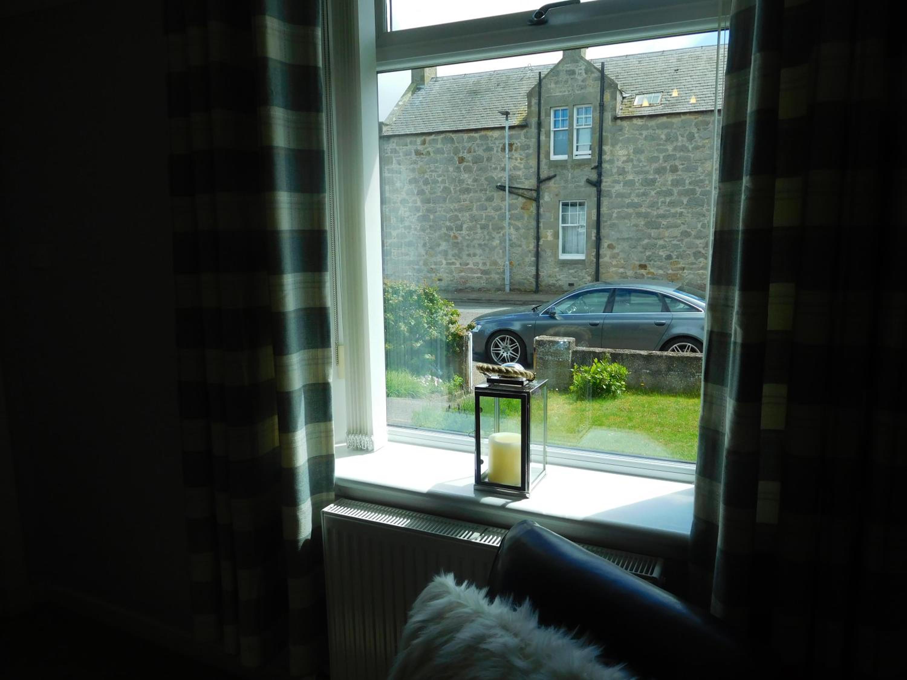 WELCOMEHOUSE close to east beach, shops, restaurants and RAF base view 5