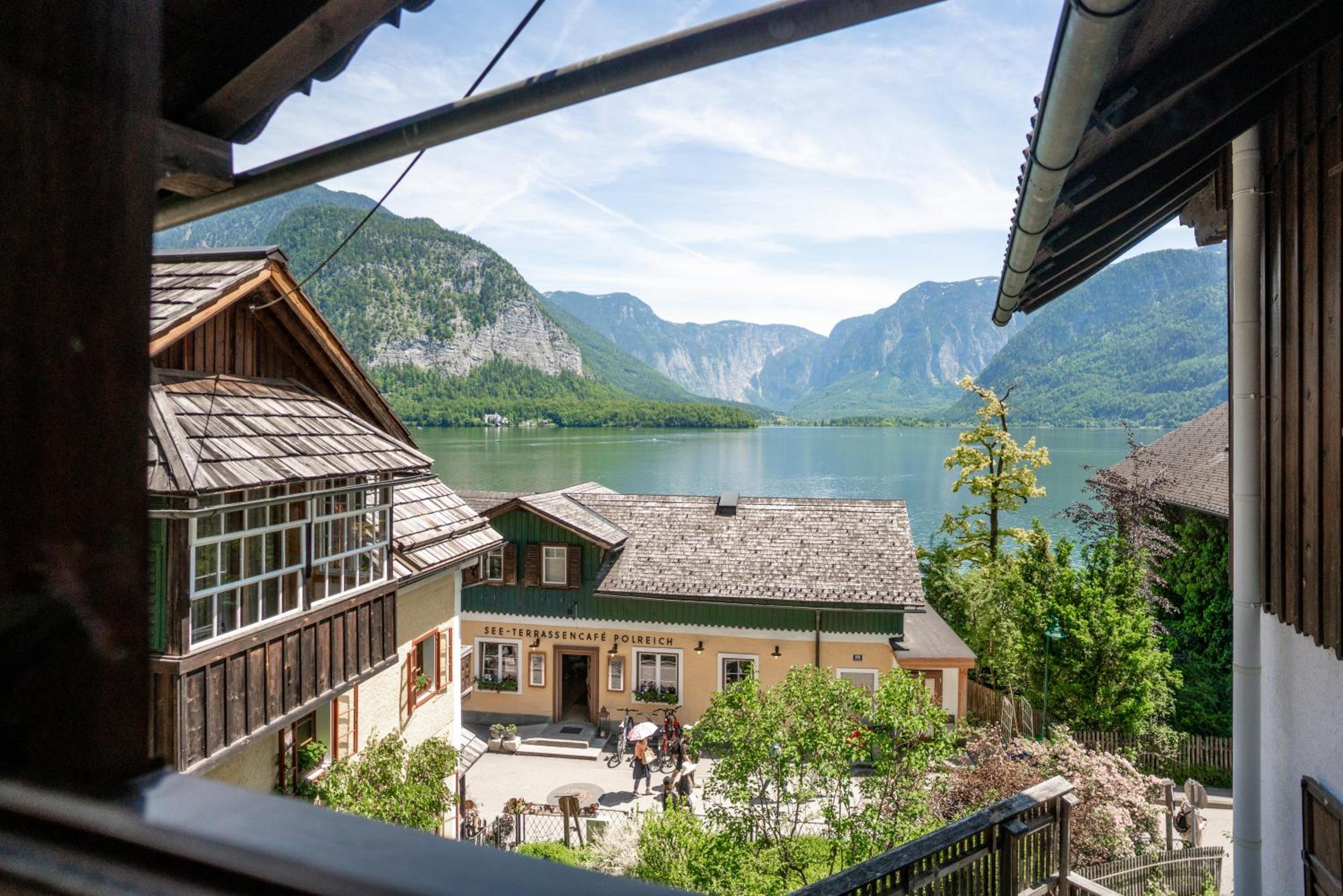 HALLSTATT LAKEVIEW Apartments