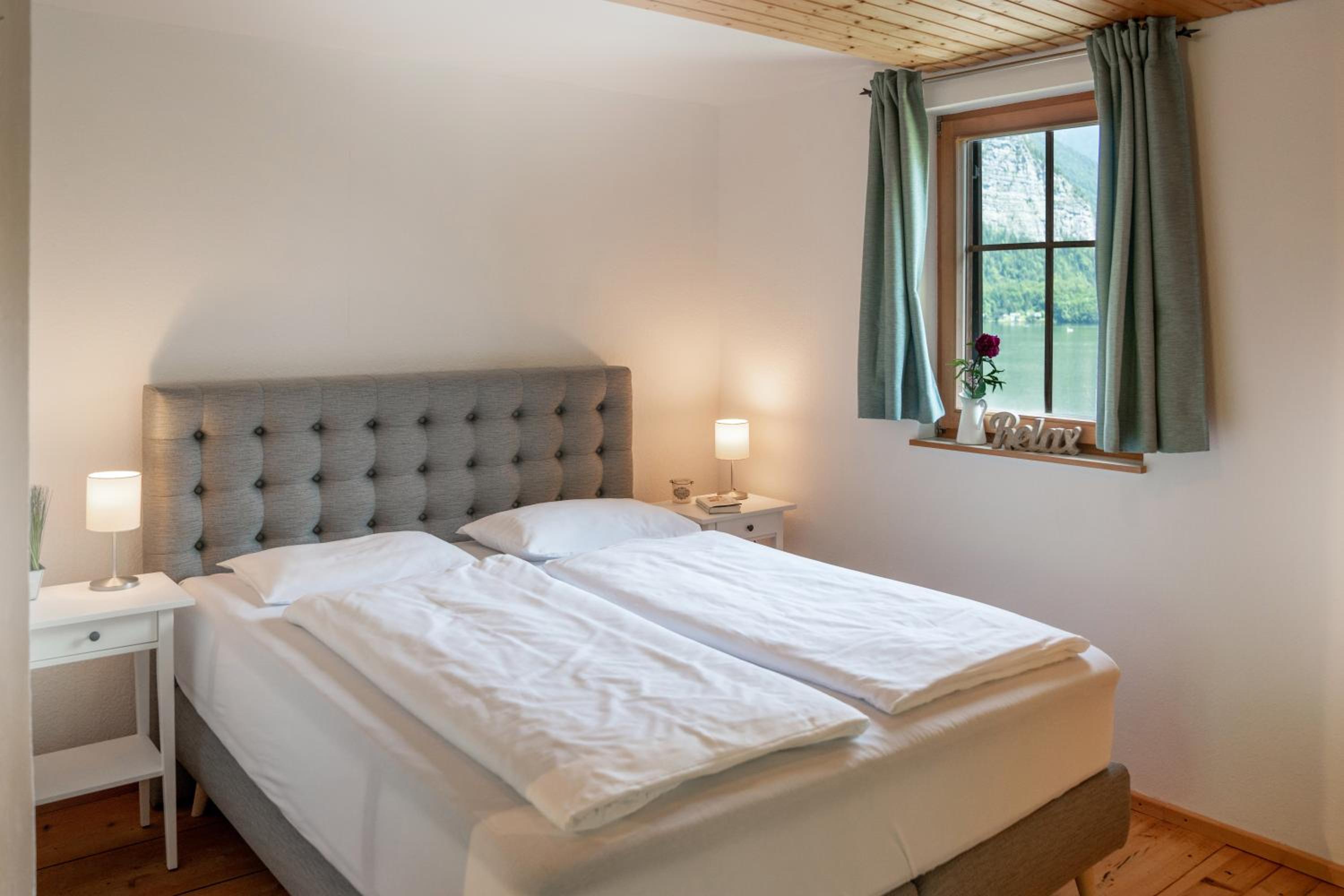 HALLSTATT LAKEVIEW Apartments