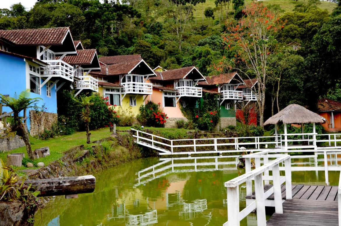 Pousada Chalés do Lago