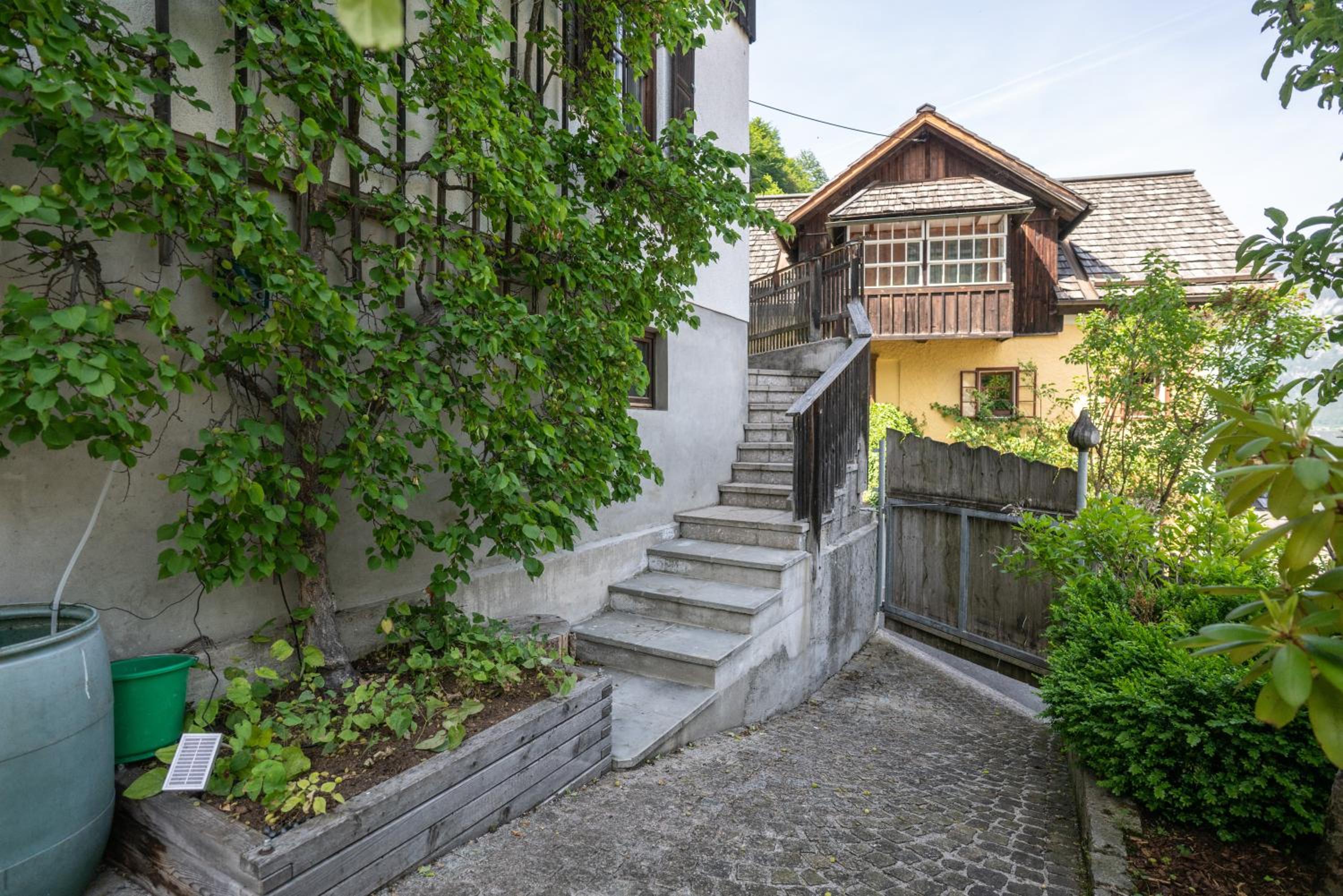 HALLSTATT LAKEVIEW Apartments