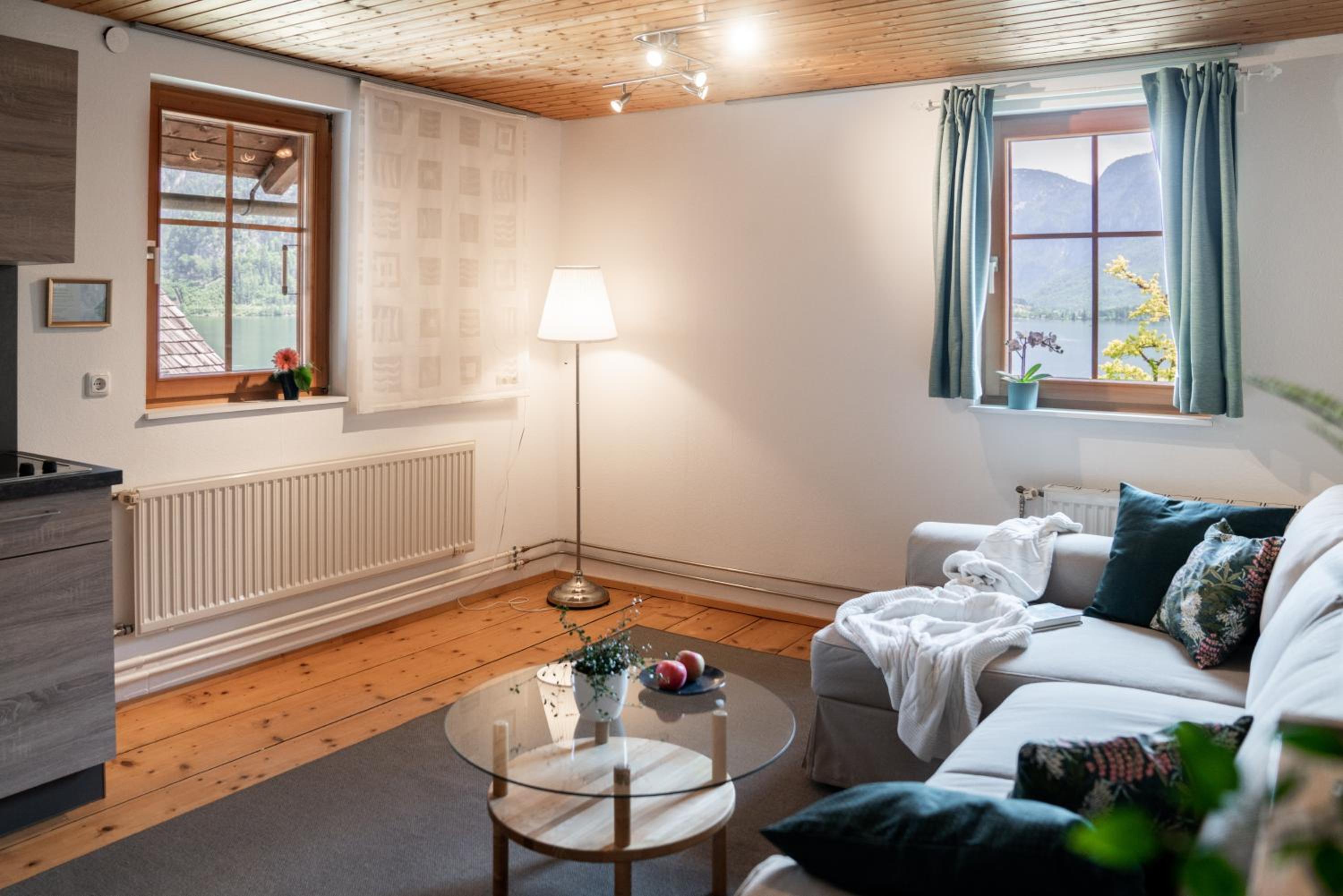 HALLSTATT LAKEVIEW Apartments