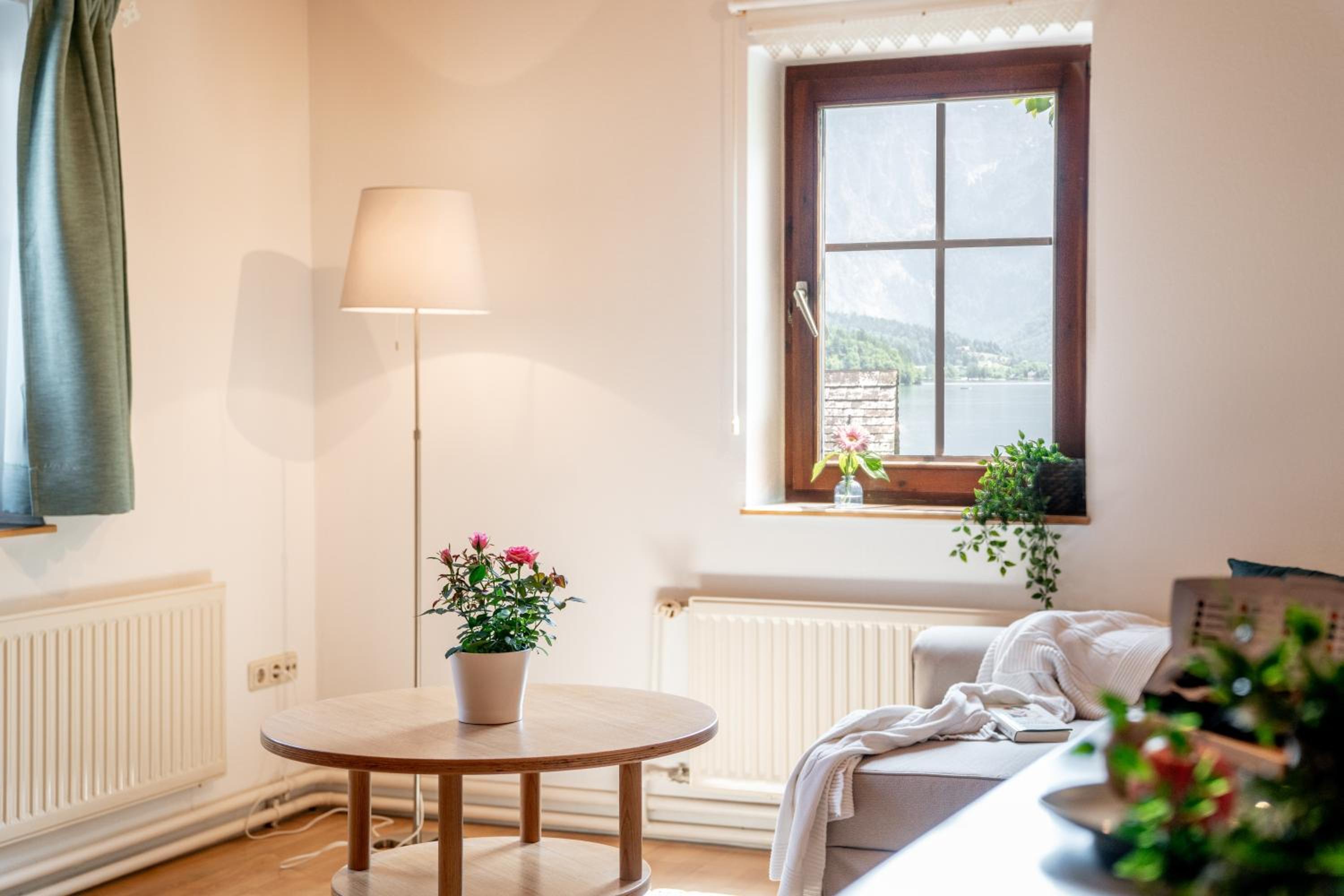 HALLSTATT LAKEVIEW Apartments