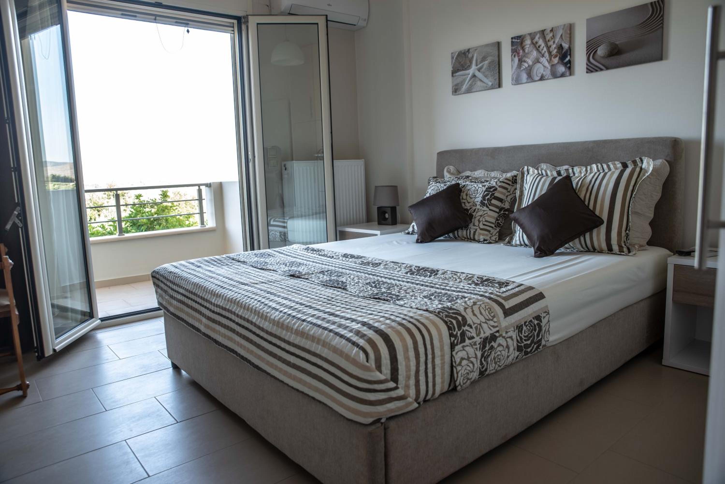Luxury Villa Marilena view 3
