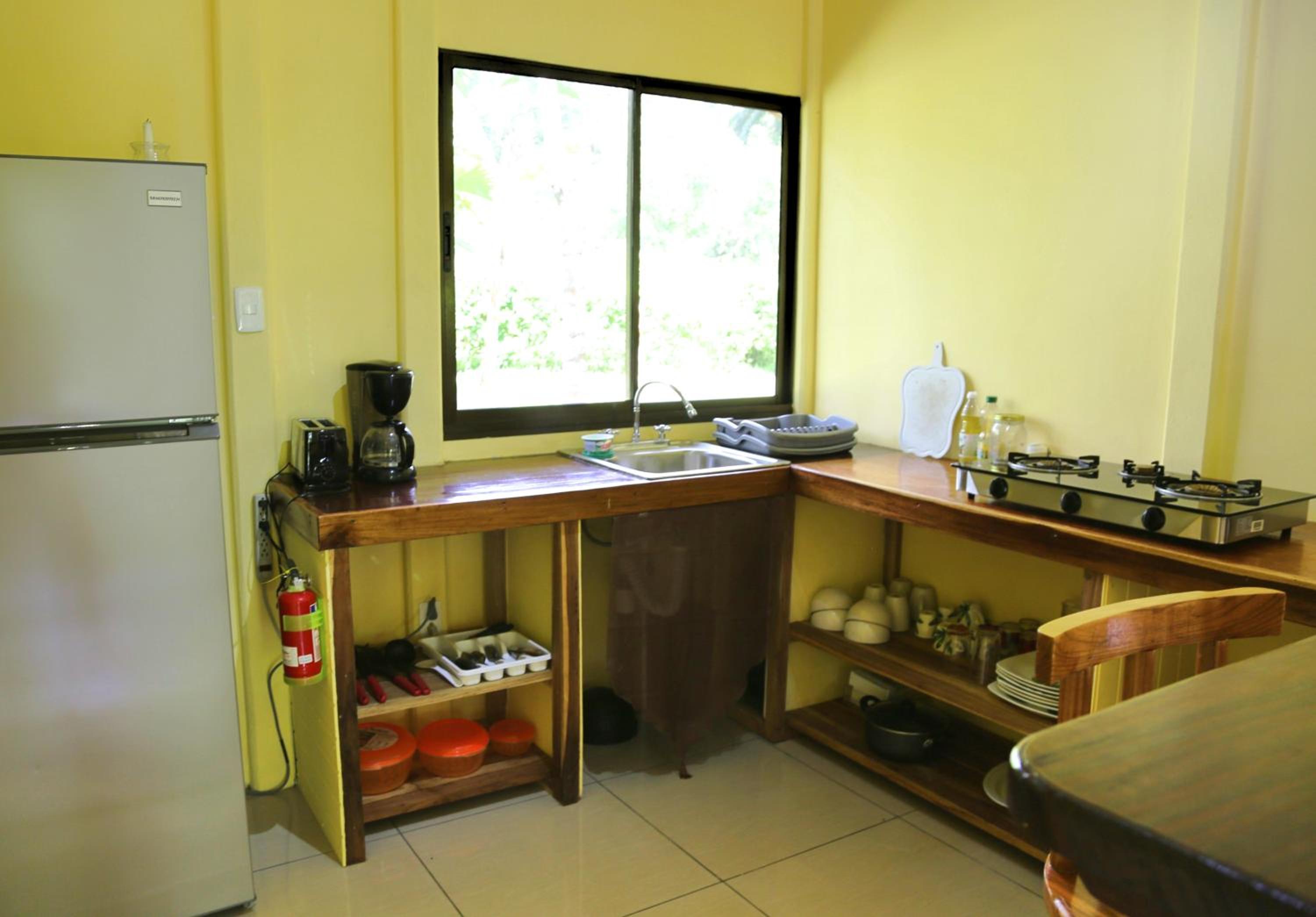 Hotel & Cabinas Nadine