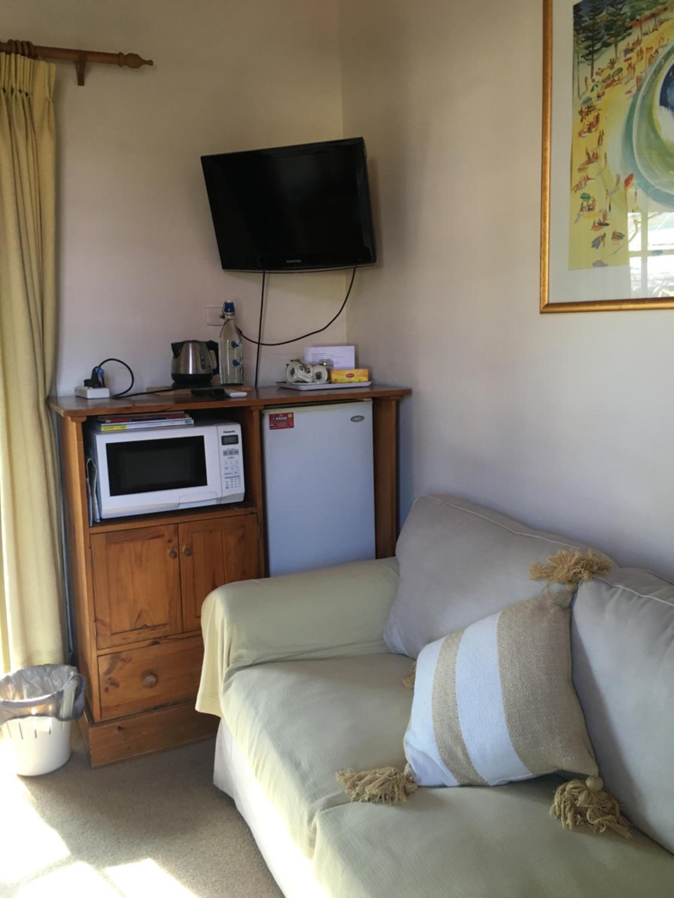 RoseMoore Bed & Breakfast