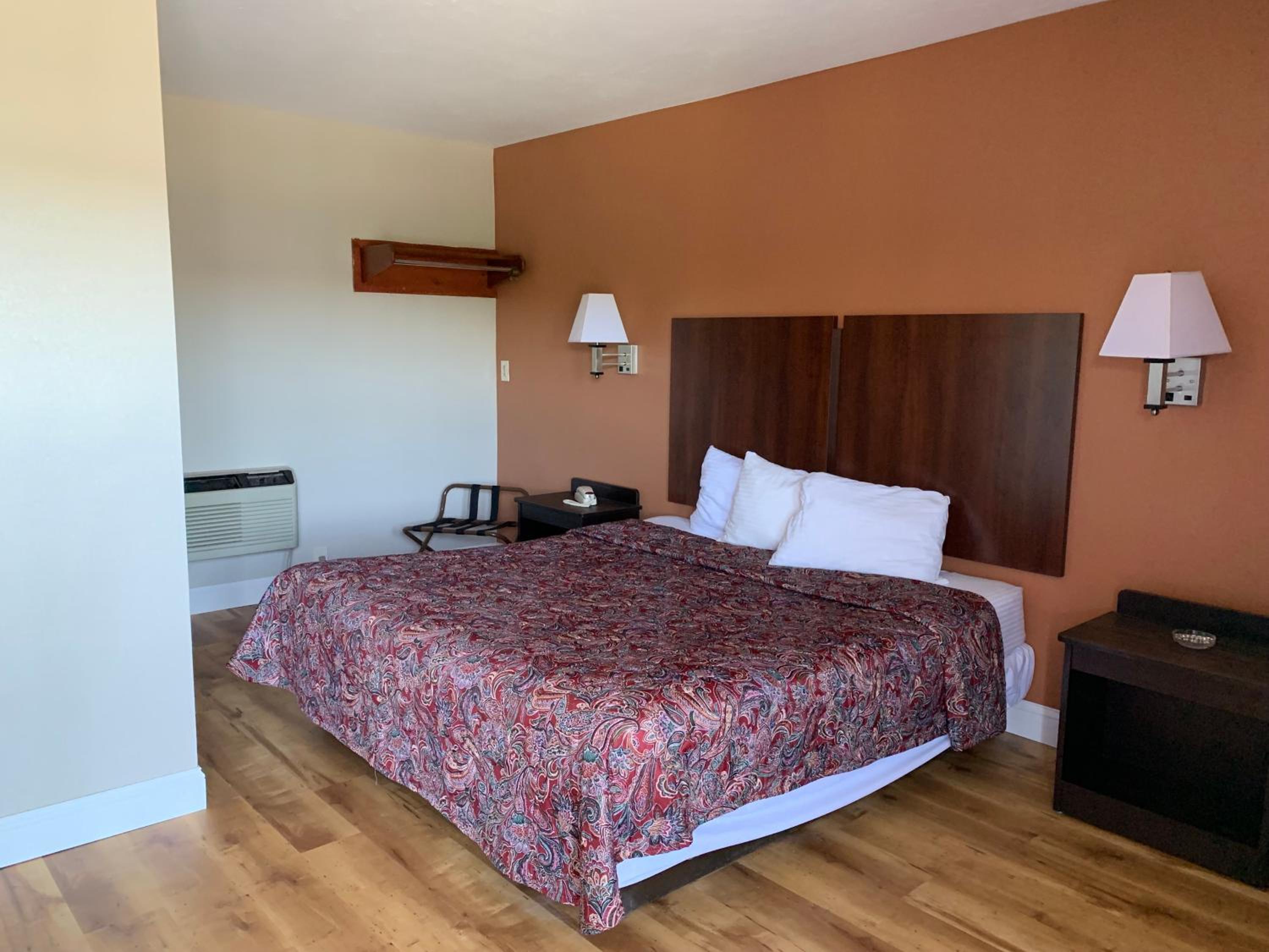 Orbits Inn - Property Image 4