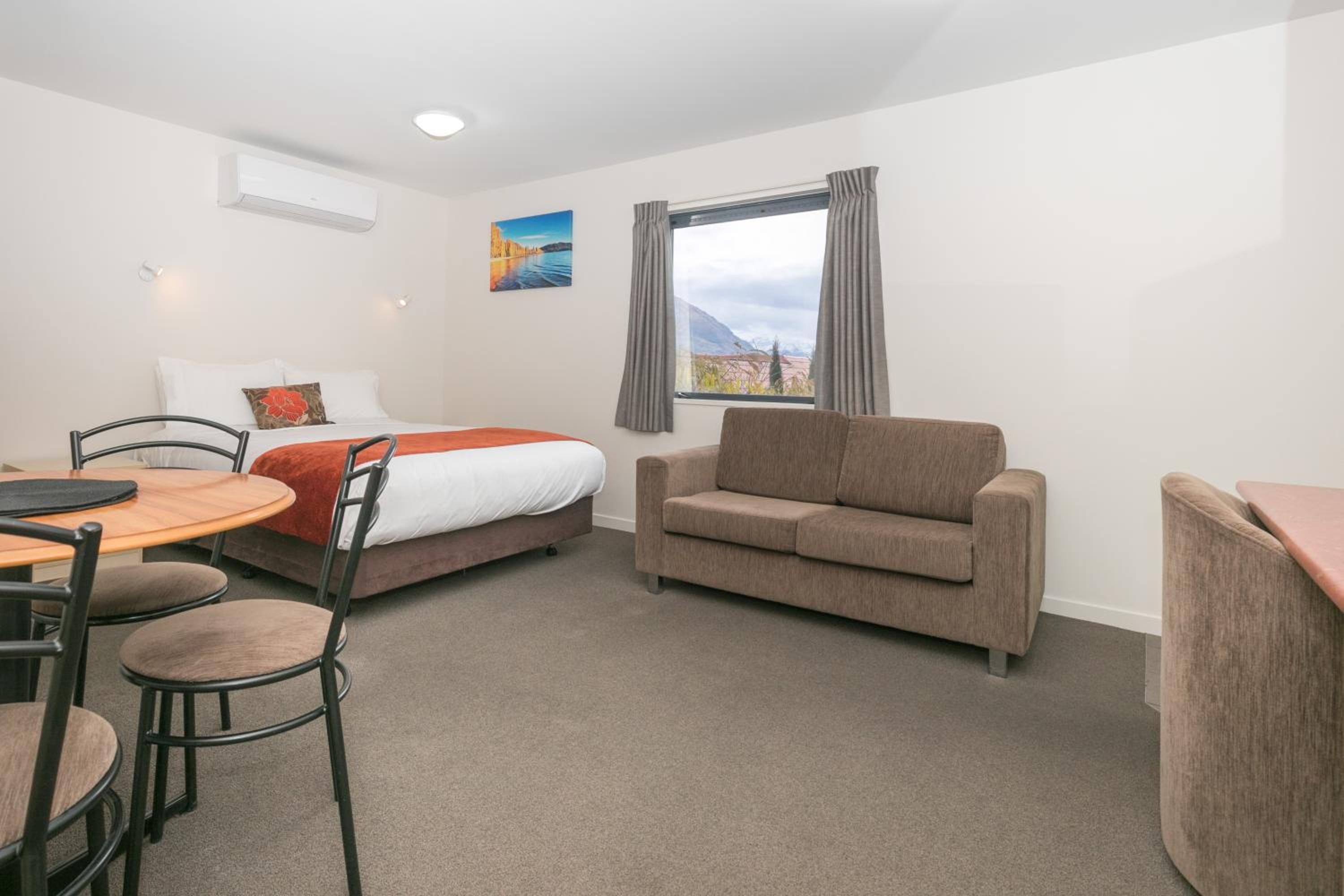 Bella Vista Motel Lake Wanaka — photo 42