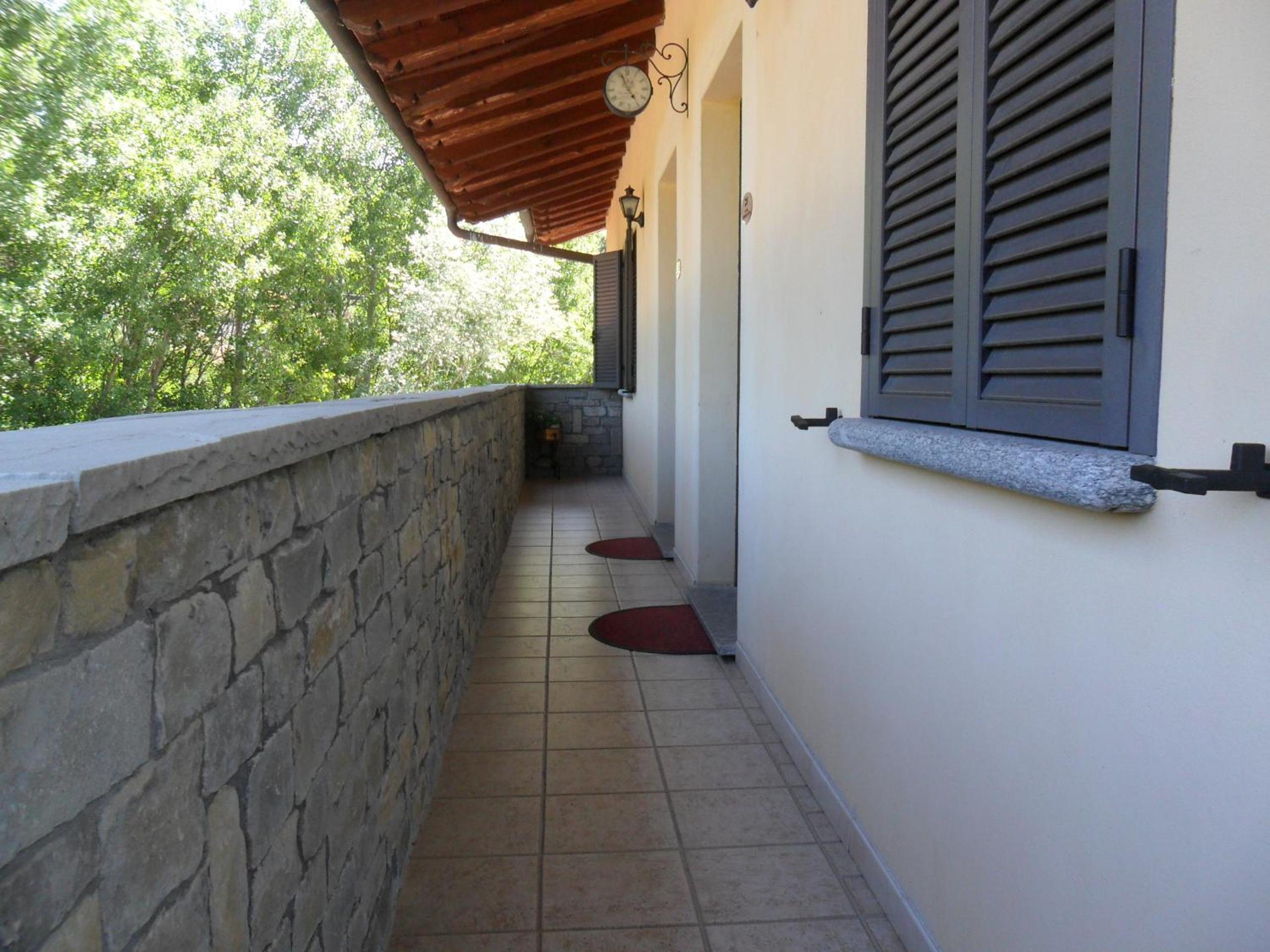 Photo 38