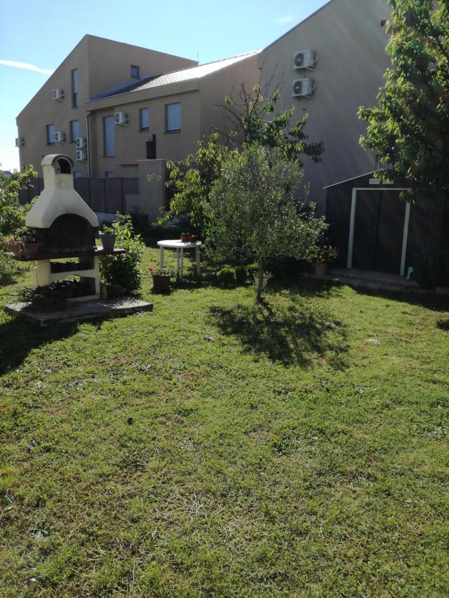 Holiday Home Mila view 4