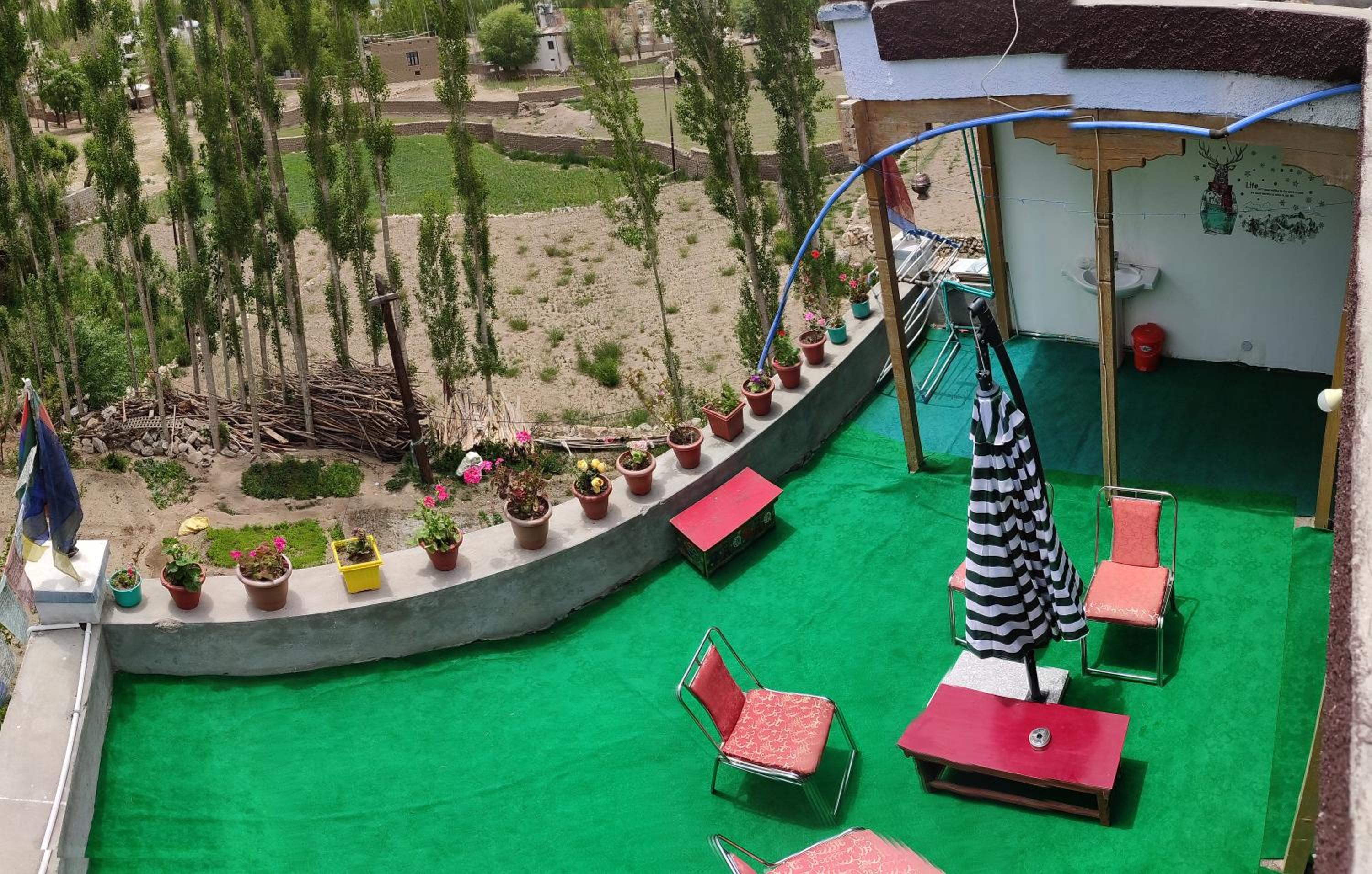 balance & terrace