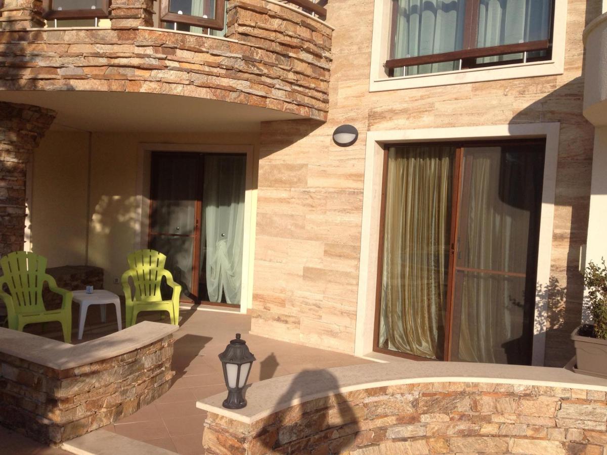 Tenerra Lux Apartment