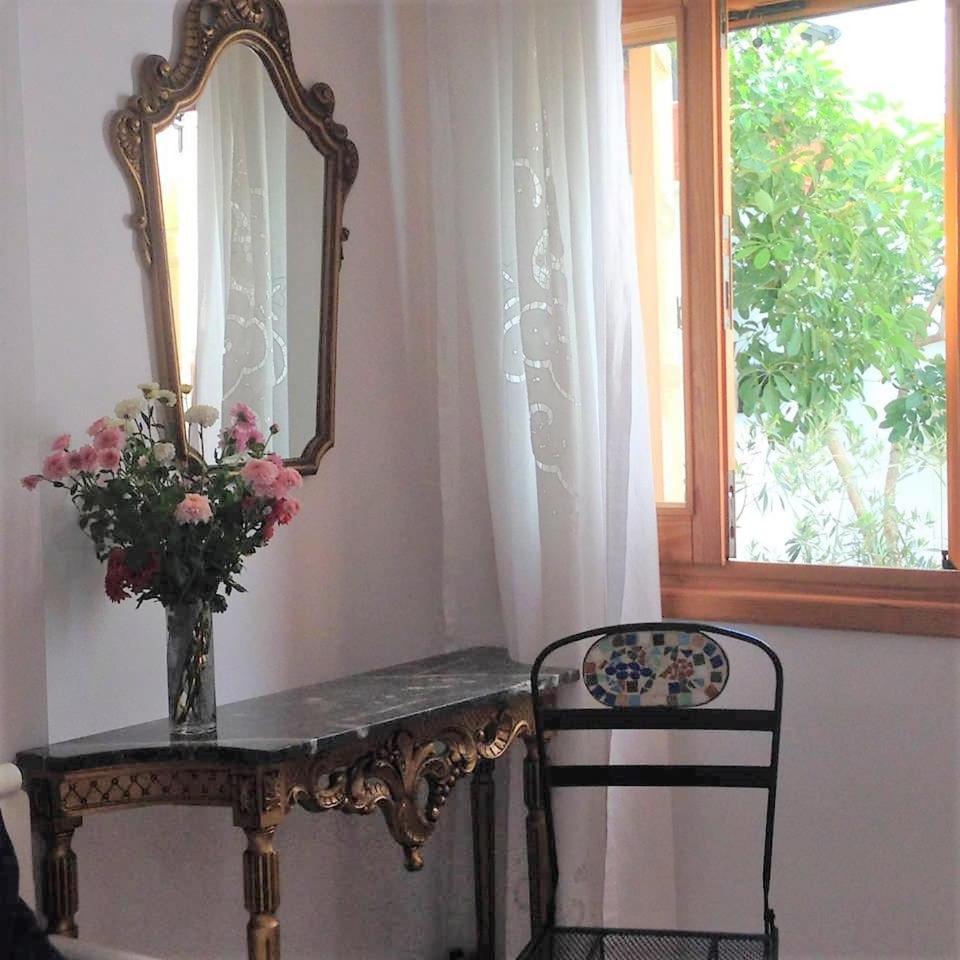 Lovely Apartment for 6Ppl , 2 BDRM , in Naxos , private patio photo 3