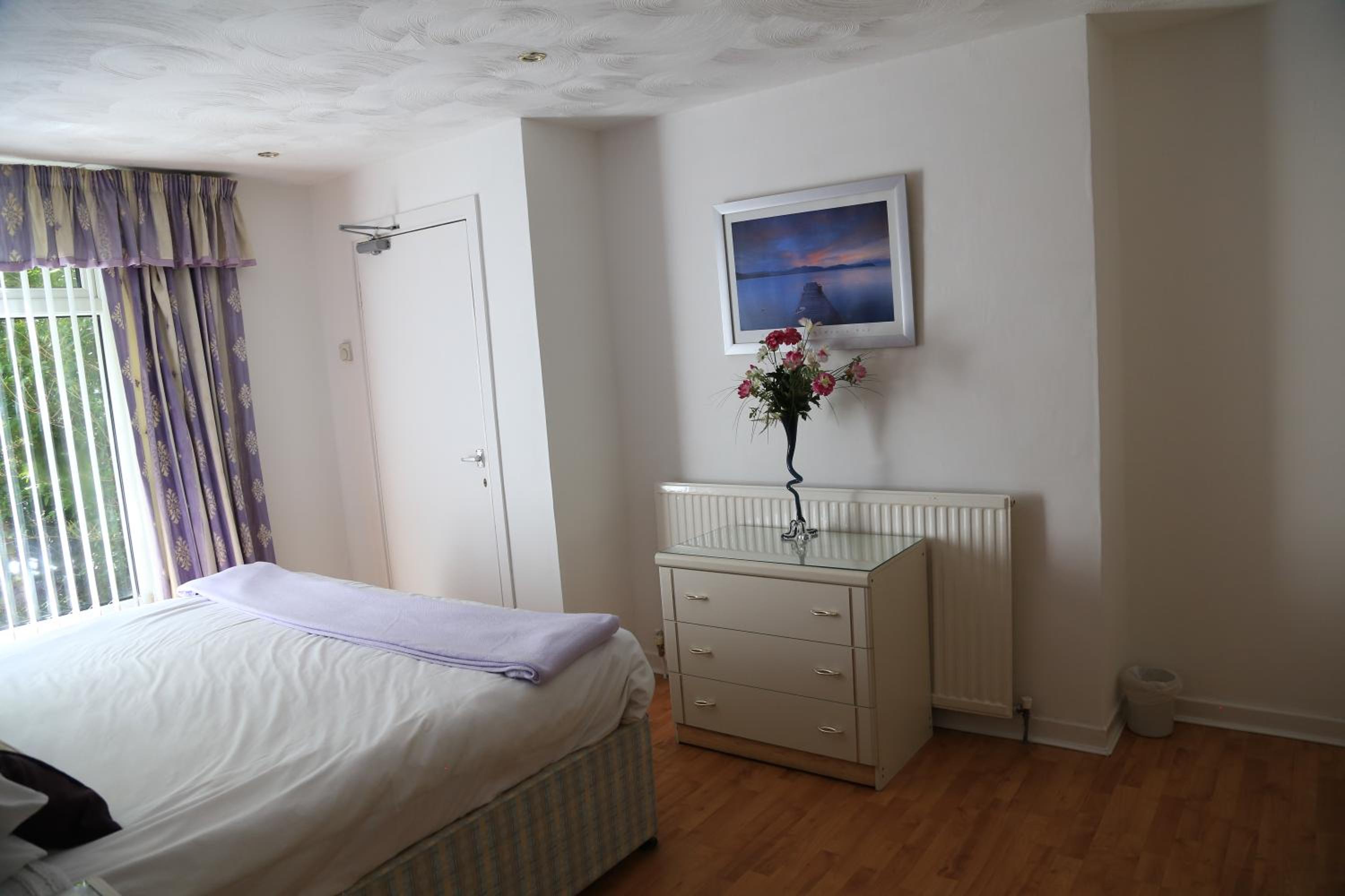 La Suisse Serviced Apartments