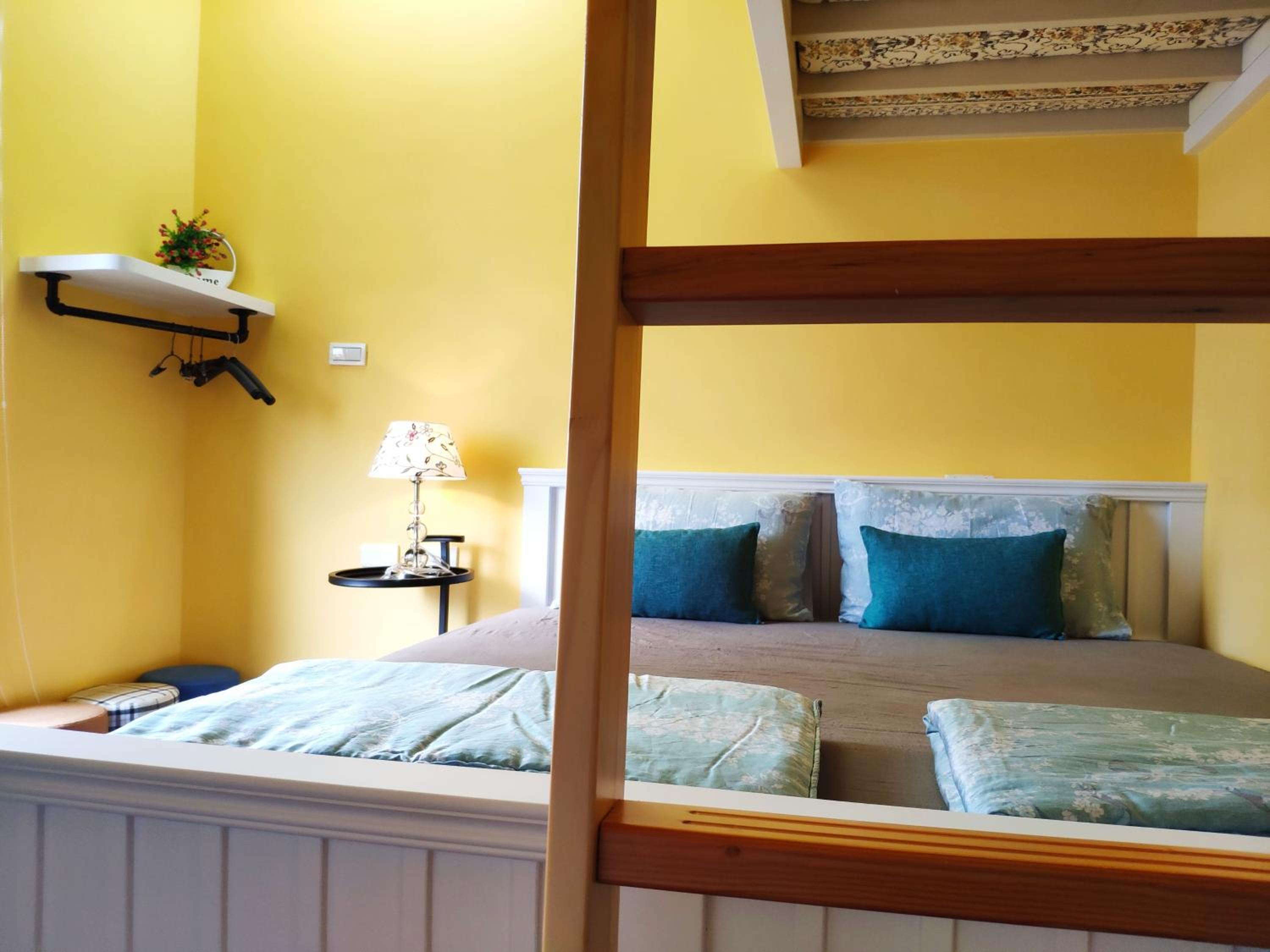 Teacher Cai Homeestay