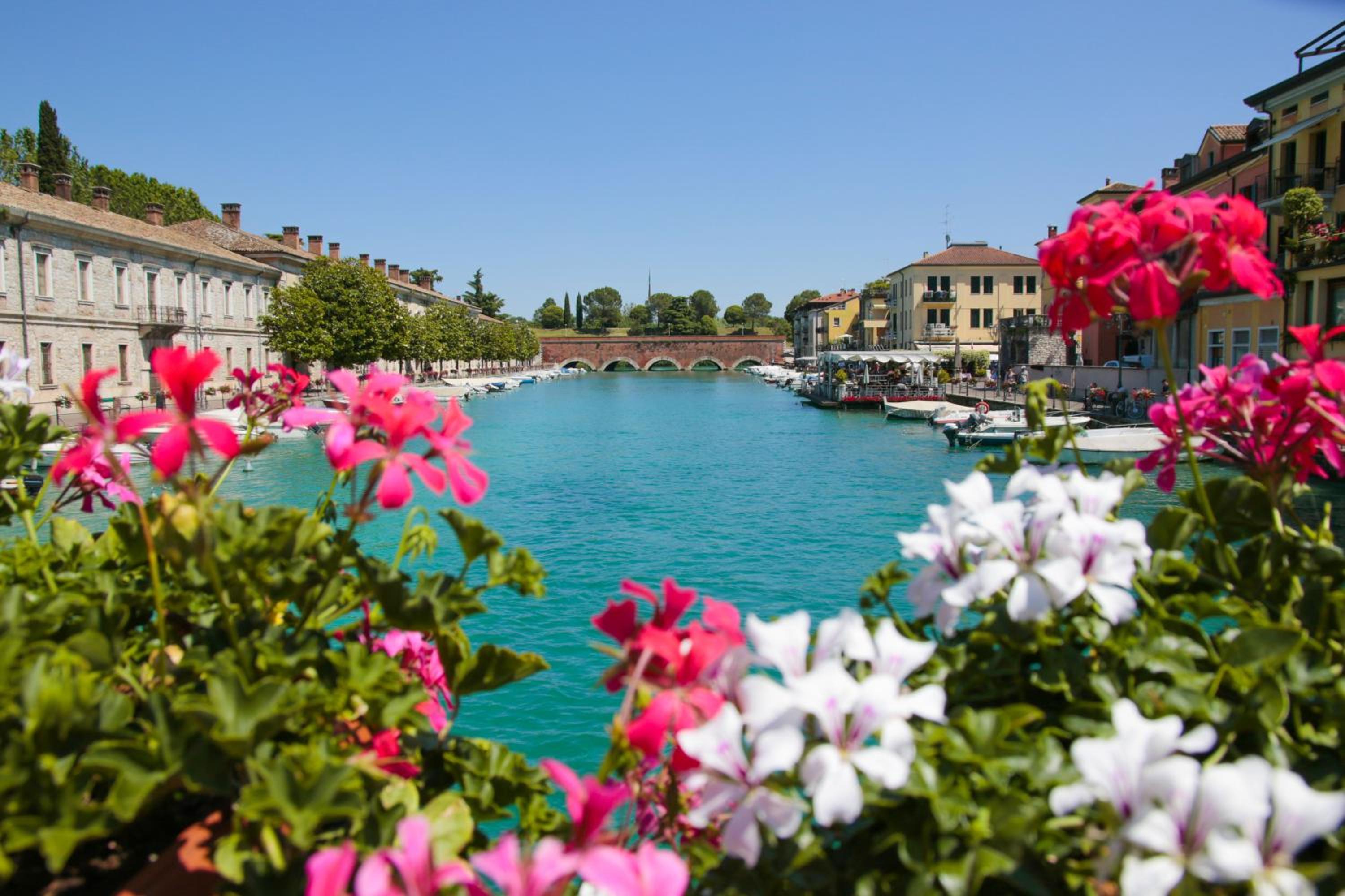 Le Finestre sul Borgo Rooms