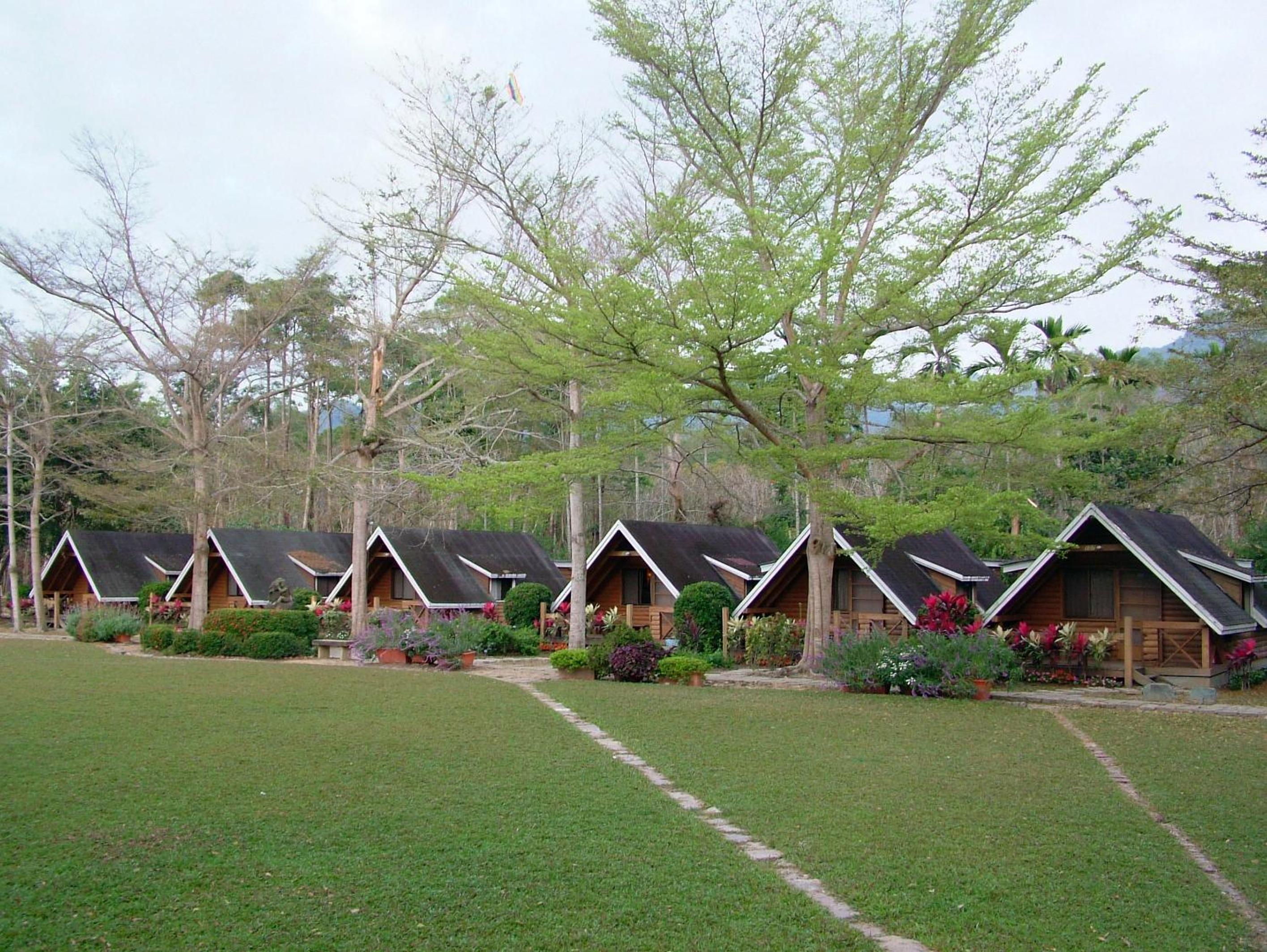 Atunas Holiday Country