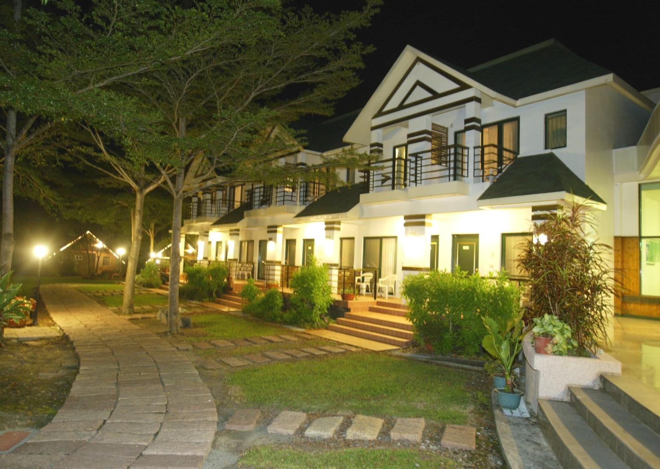 Atunas Holiday Country