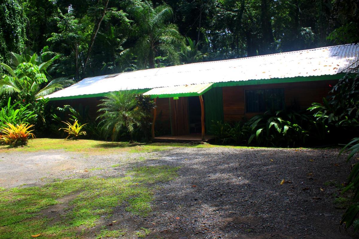 Casa Cerise Beachfront