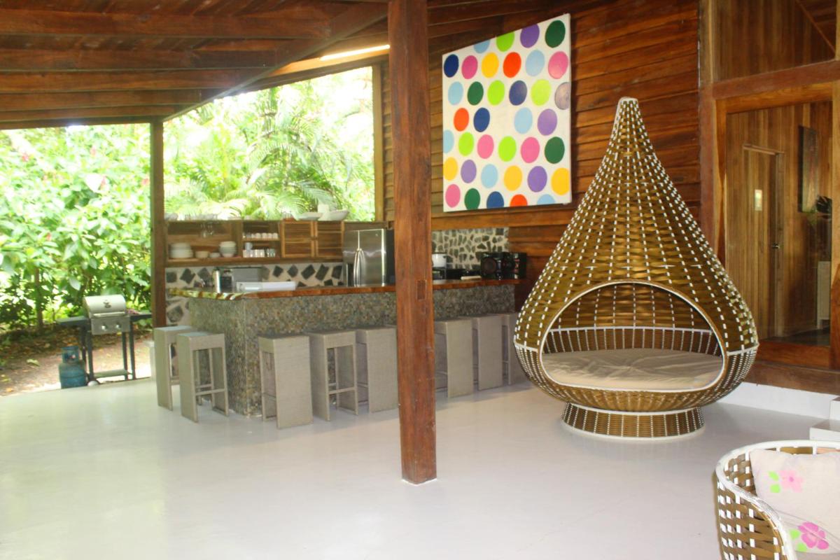 Casa Cerise Beachfront