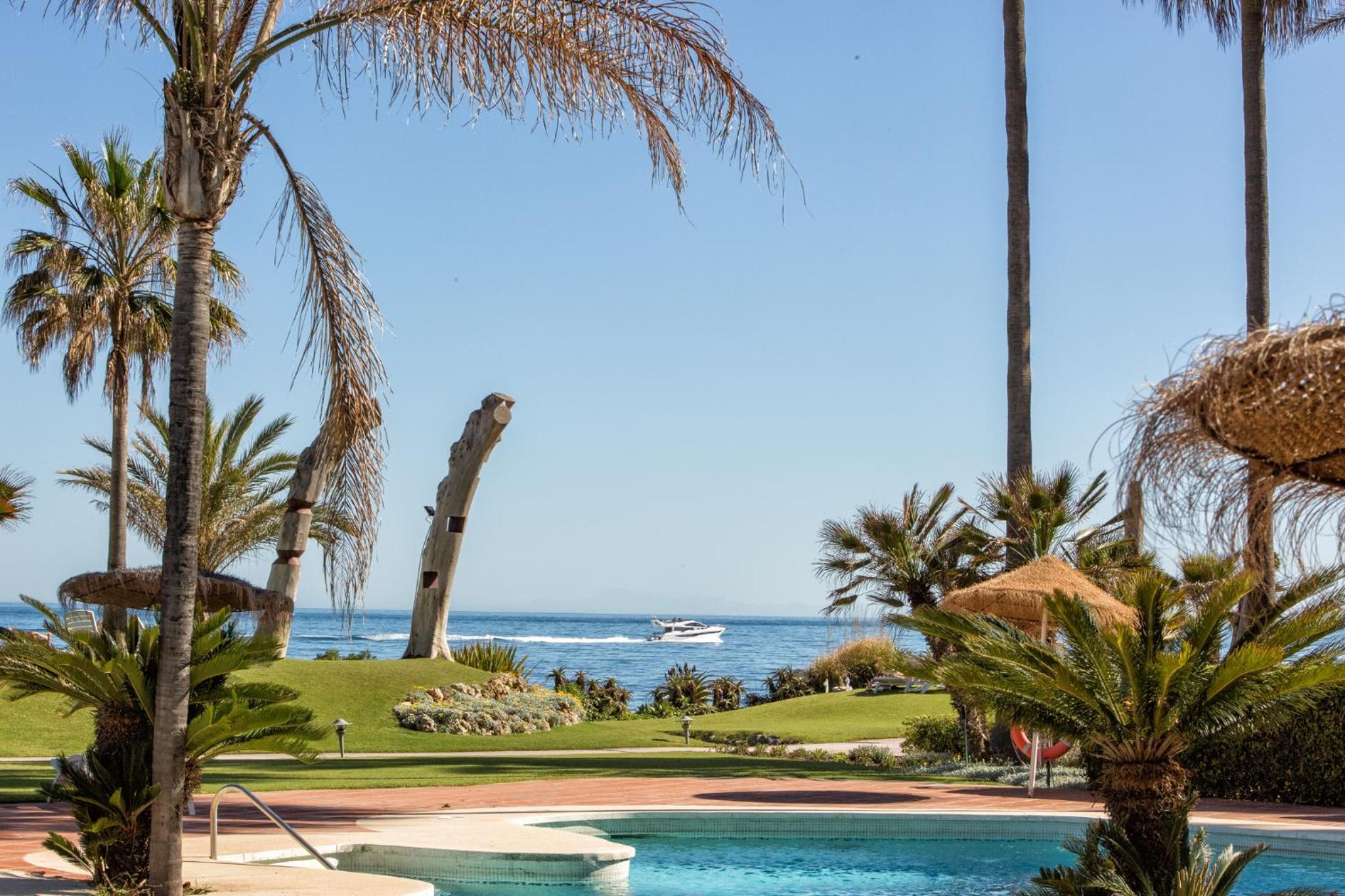 Hanami Alcazaba Beach Front Sea View view 4