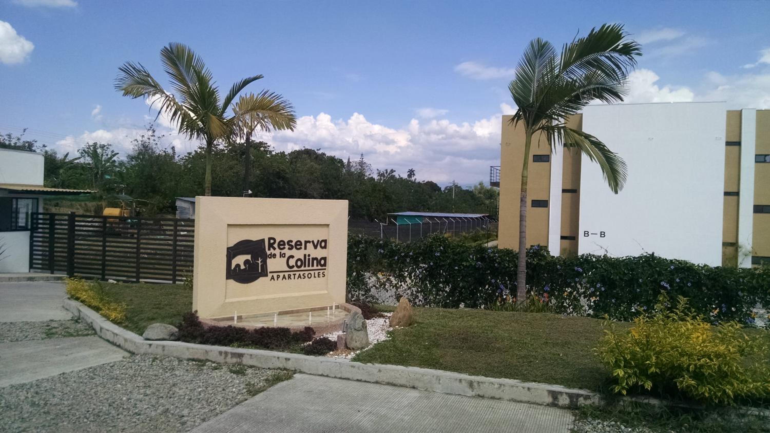 Hotel Apartamento en Eje Cafetero - piscinas y hermosa vista - Image 1