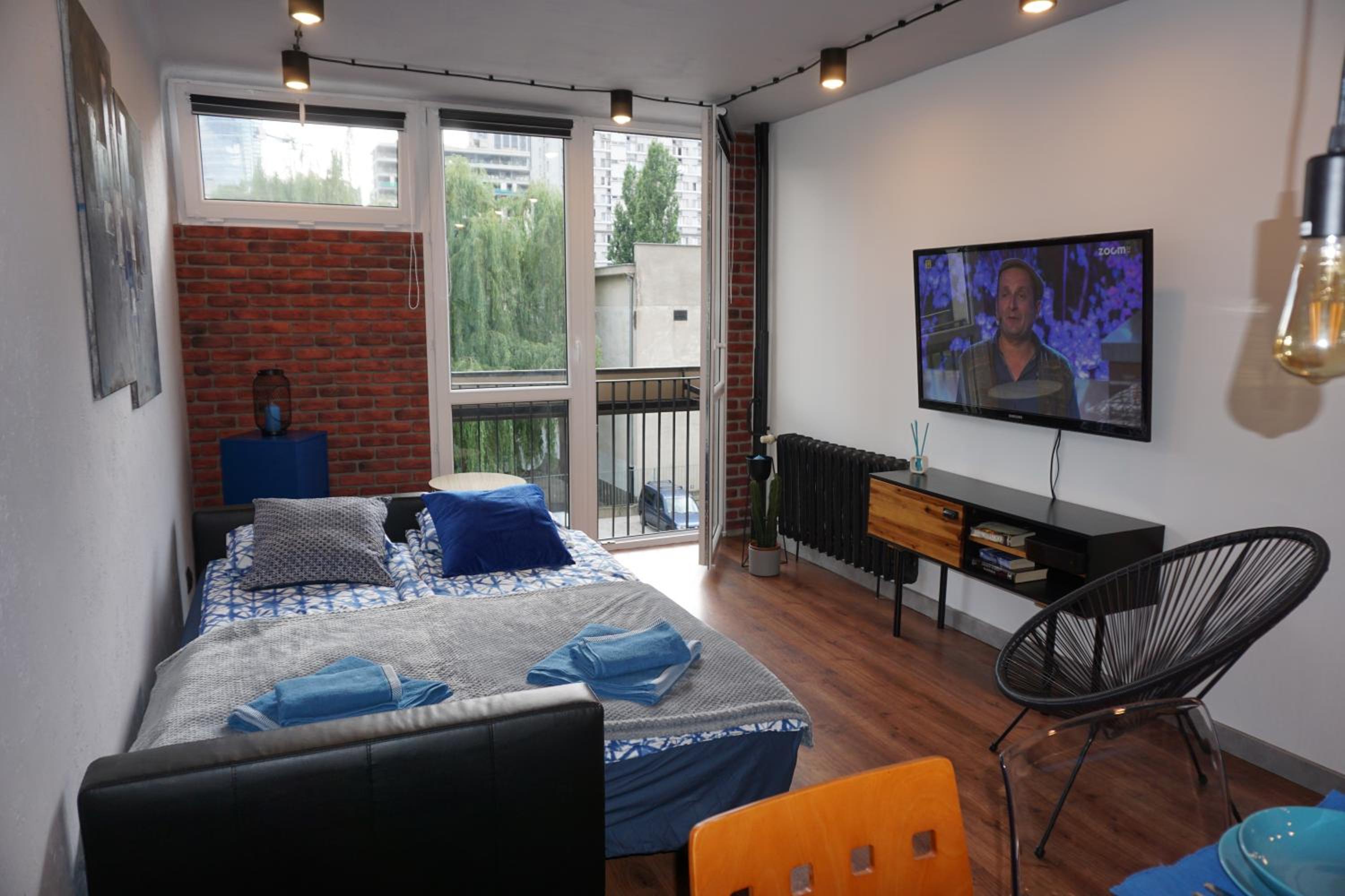 Apartament metro rondo Onz view 4