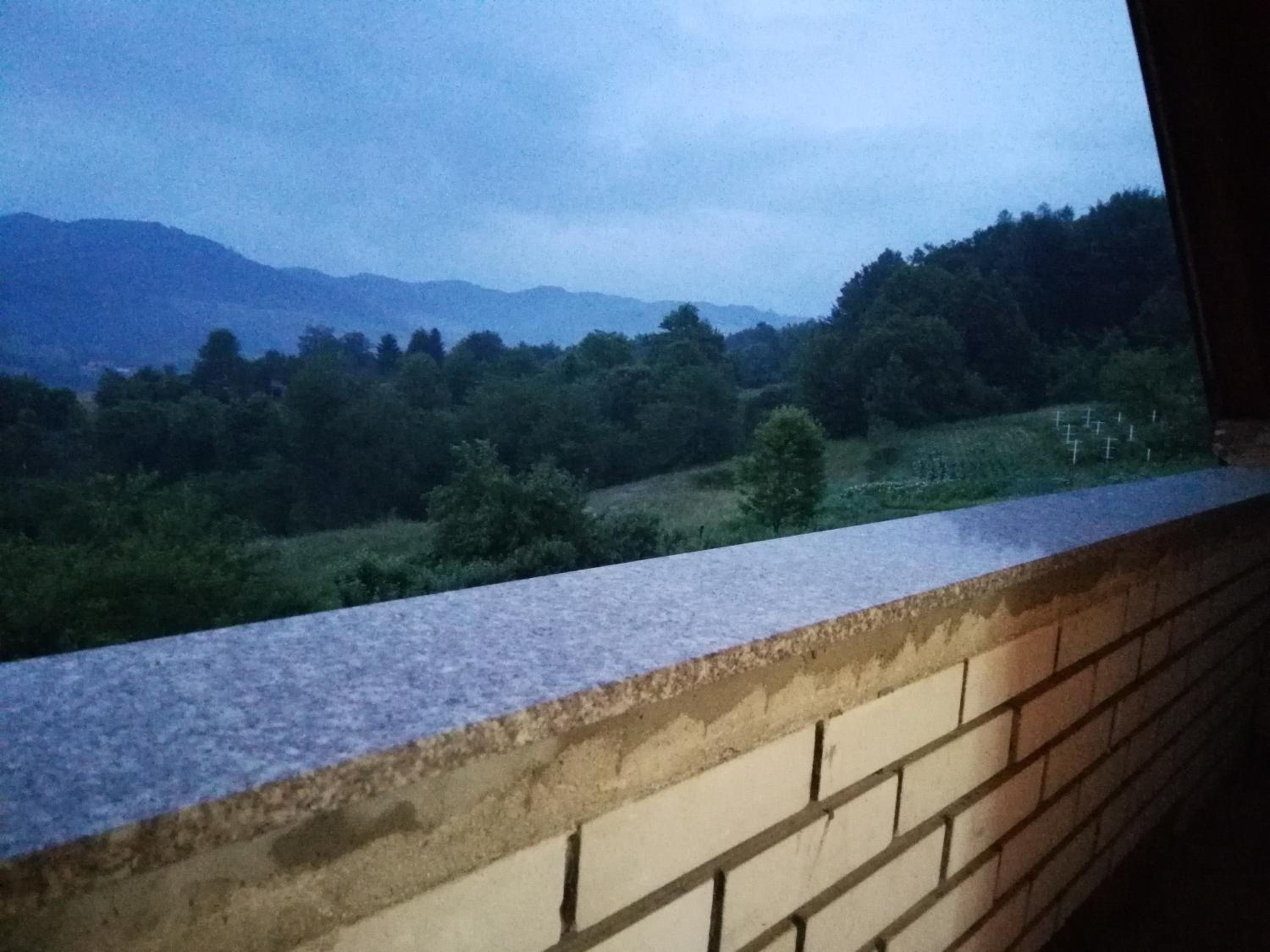 Green Idylle -Pyramid View