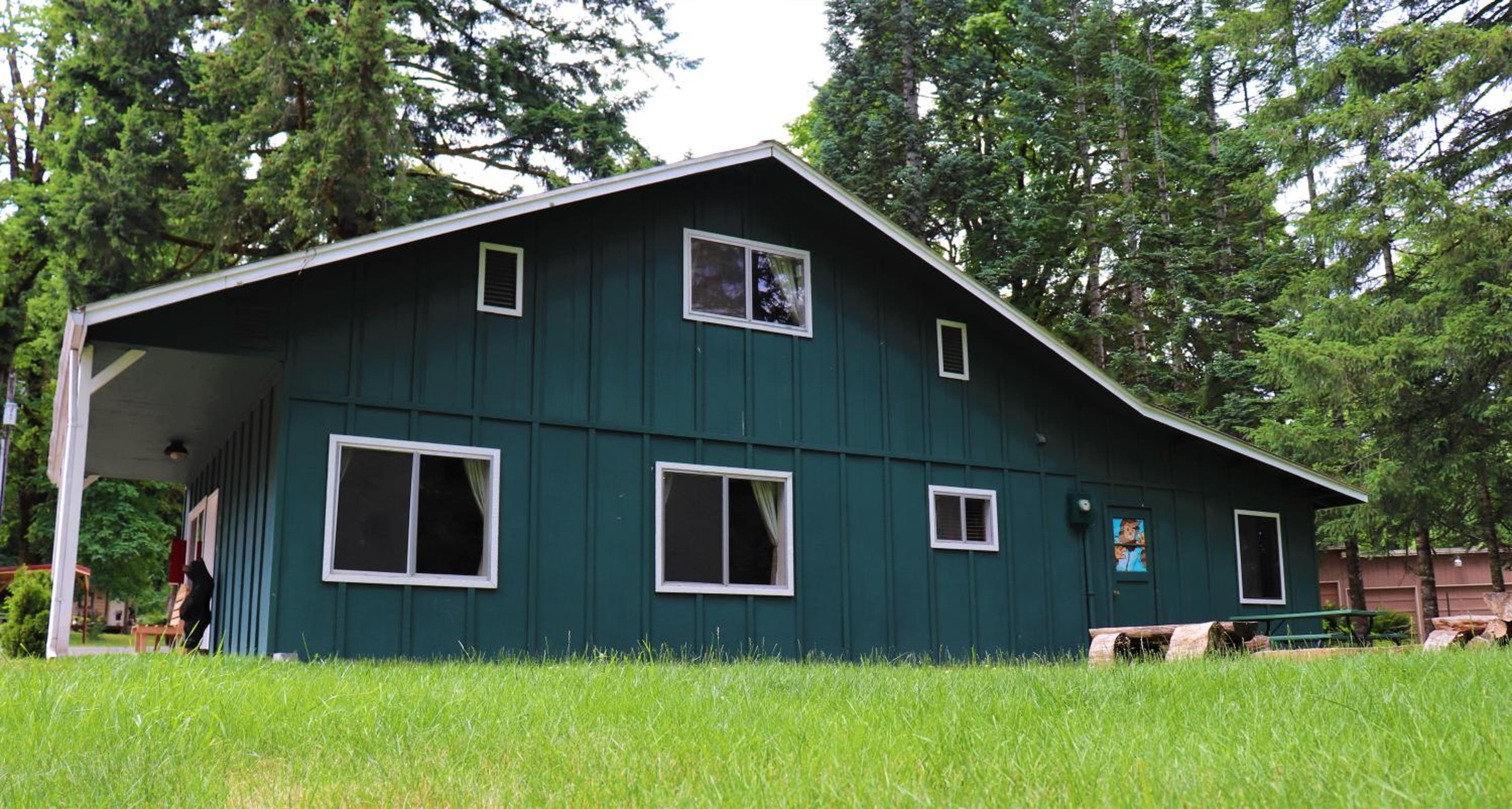 Lone Fir Resort