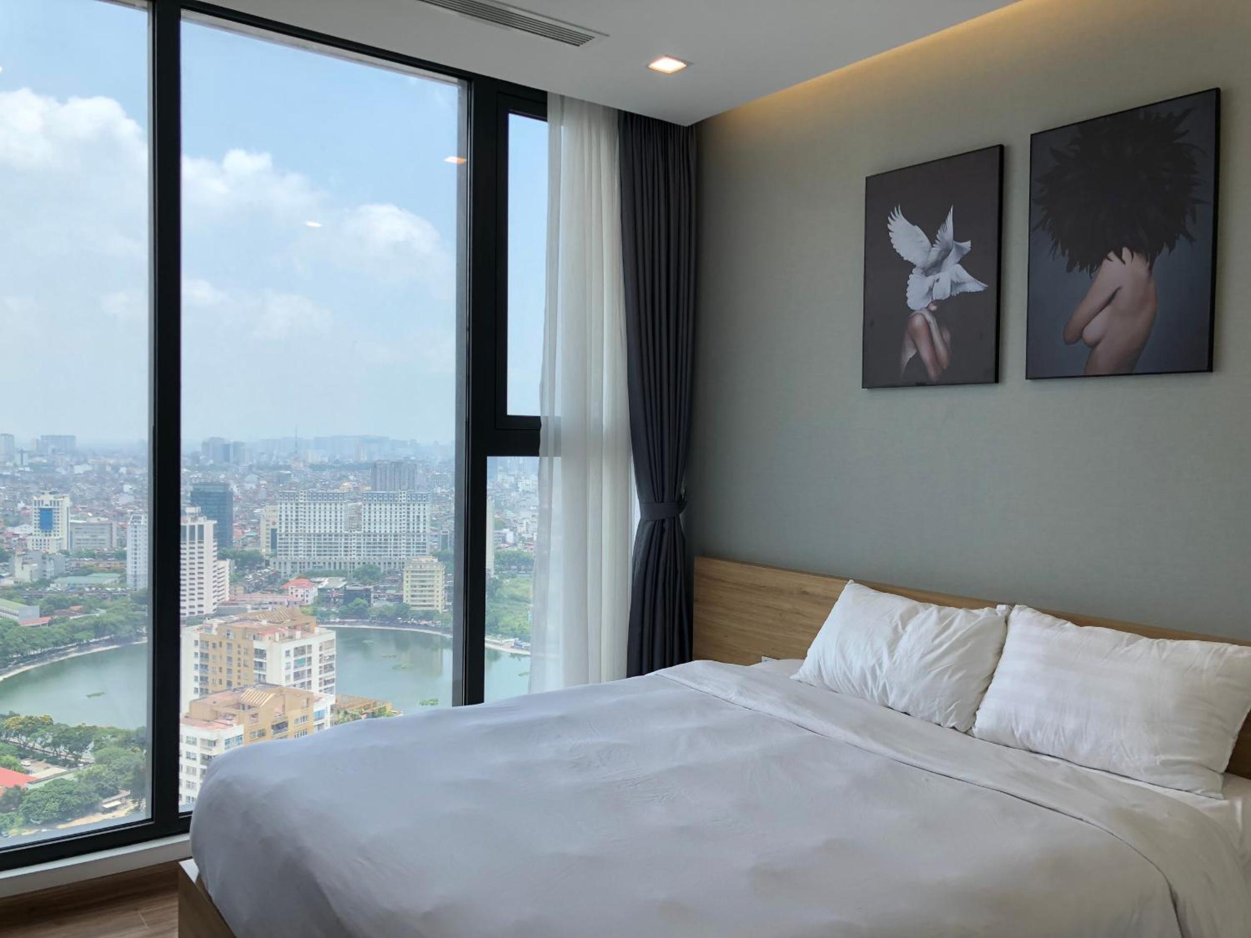 Vinhomes Metropolis Luxury Apartment 4 Br