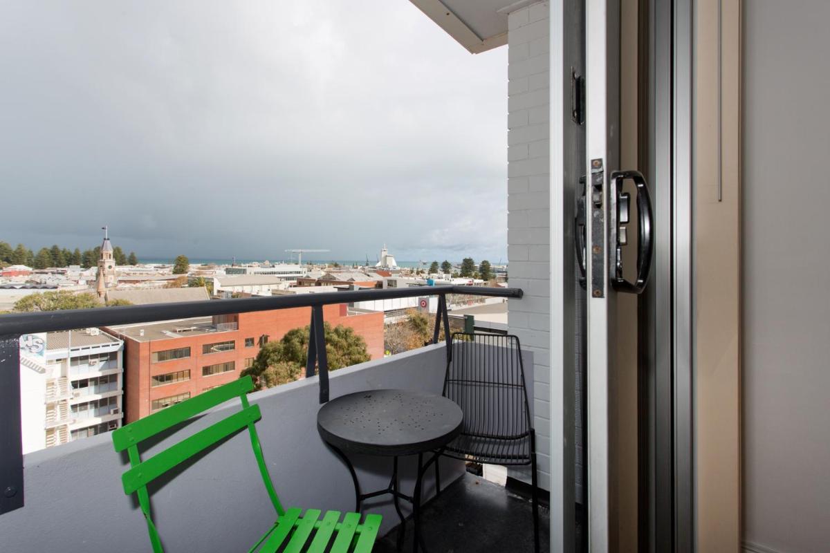 Ocean Breeze Apartment