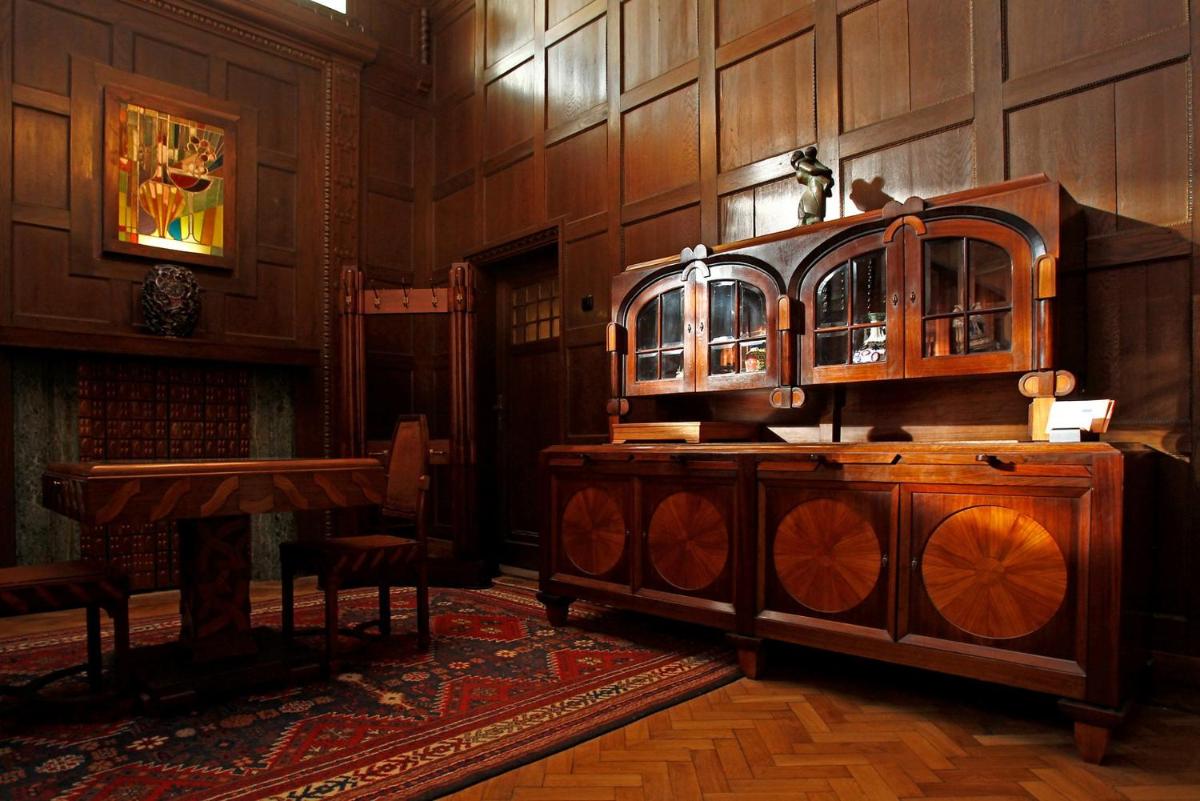 hotel reception